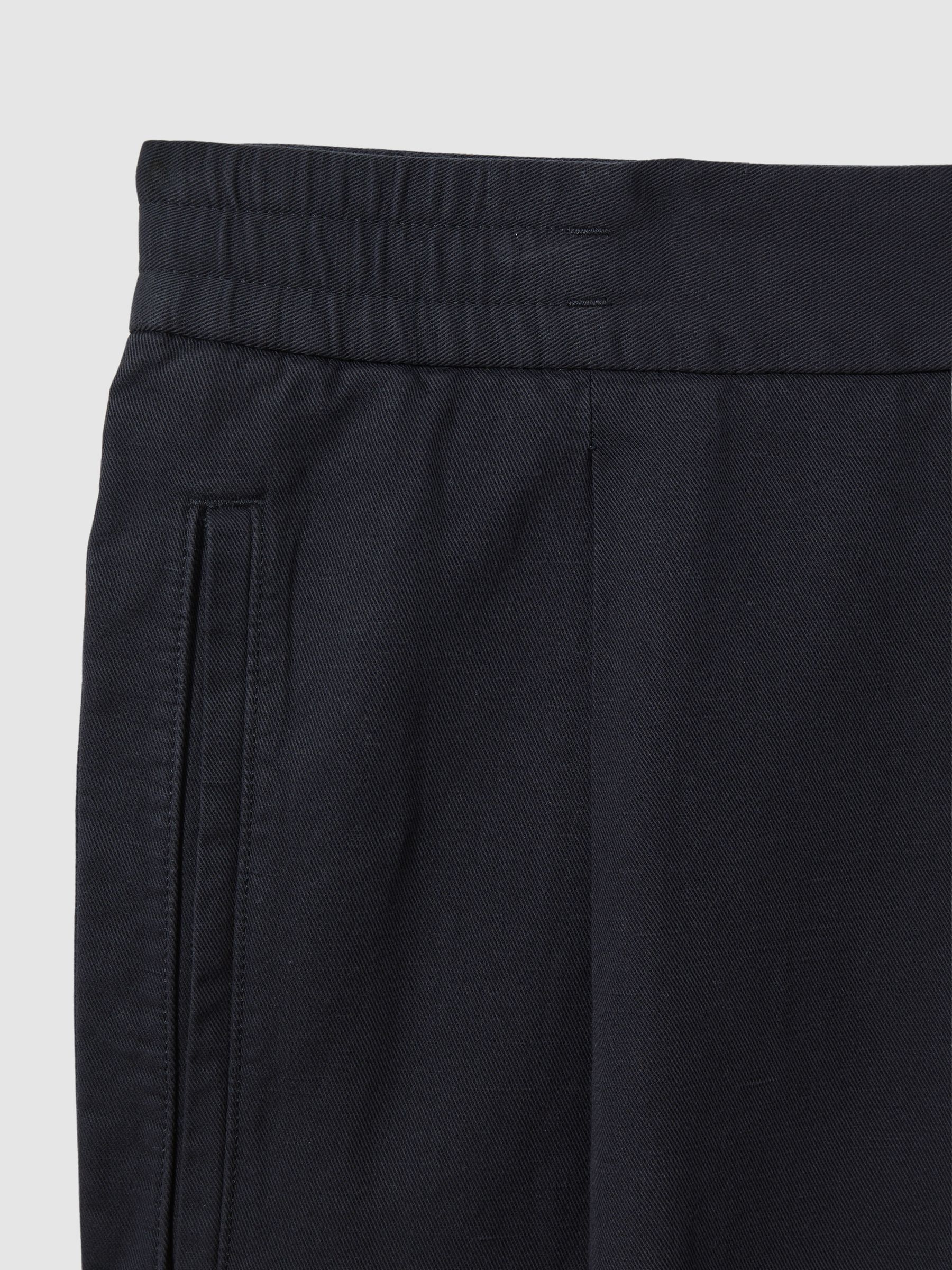 Relaxed Cotton/Linen Blend Elasticated Waist Trousers in Navy - Image 6 of 6