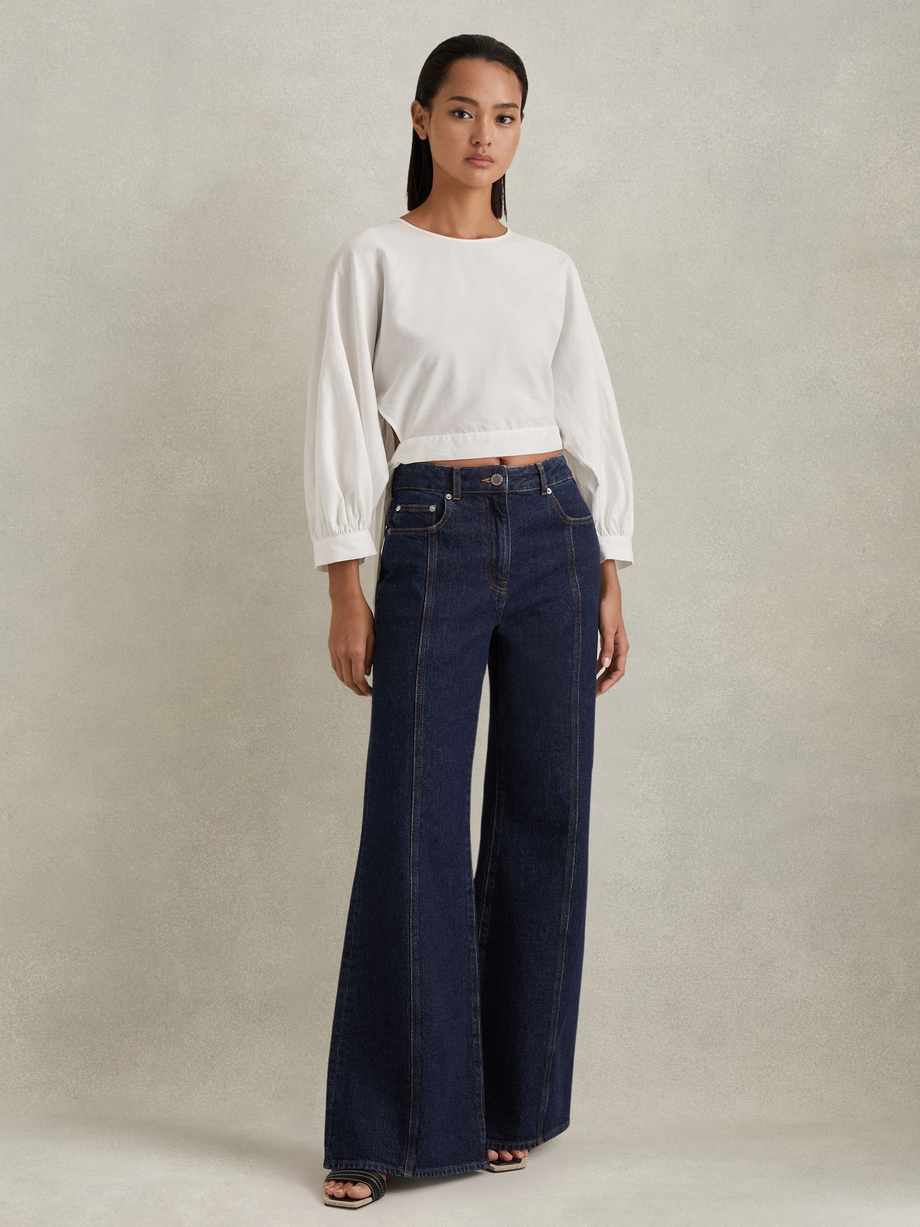 Cropped Blouson Sleeve Top With Linen in Ivory - Image 3 of 5