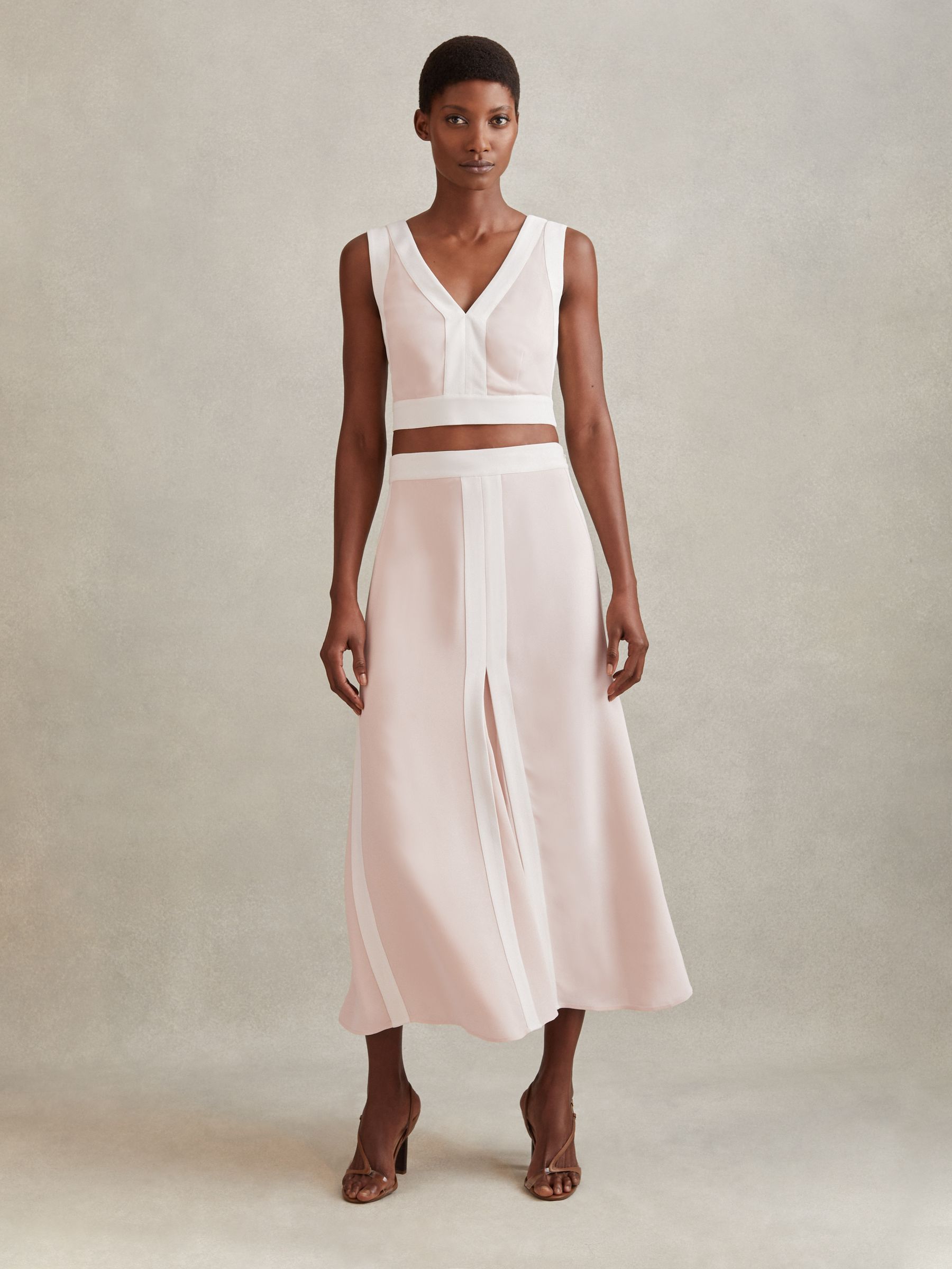 Contrast Trim Co-Ord Crop Top in Nude/Ivory - Image 3 of 6