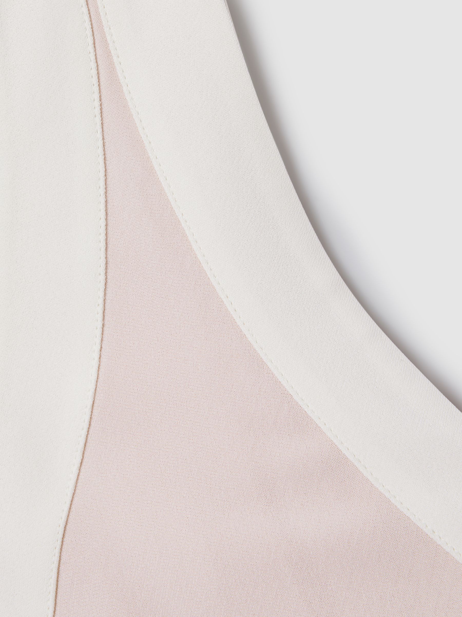 Contrast Trim Co-Ord Crop Top in Nude/Ivory - Image 6 of 6