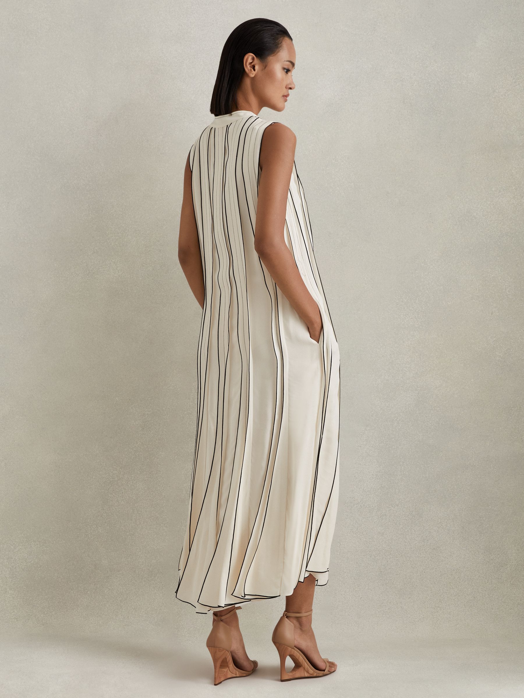 Contrast Ruffle Midi Dress in Ivory - Image 5 of 7