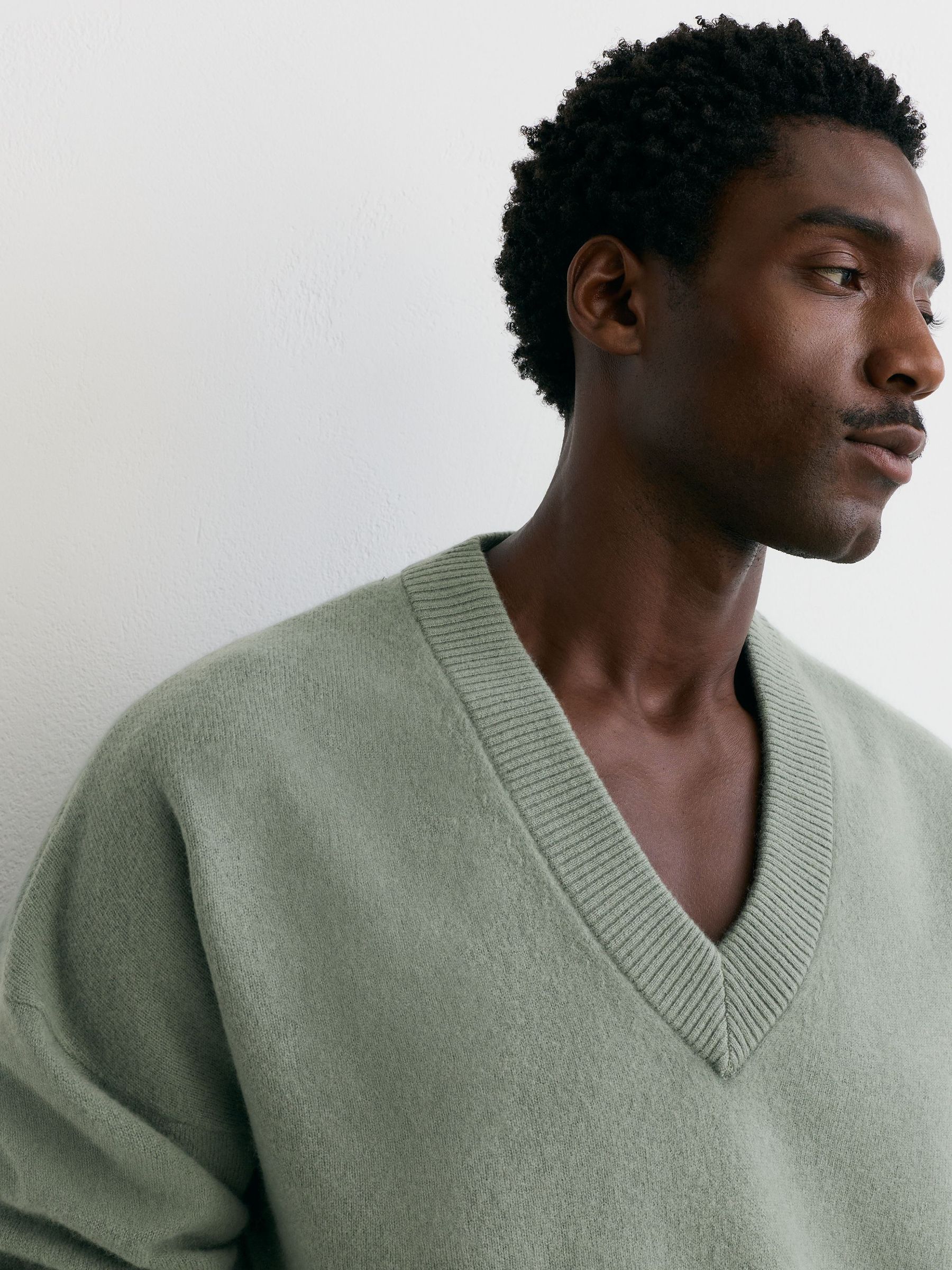 Wool-Cashmere V-Neck Jumper in Pale Sage Green - Image 5 of 7