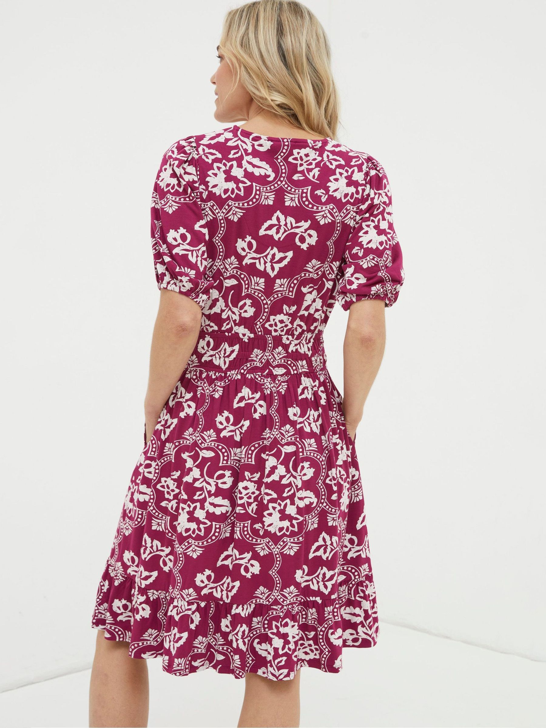 Red/White Wallpaper Jersey Dress - Image 2 of 4 Red/White Wallpaper Jersey Dress - Image 2 of 4