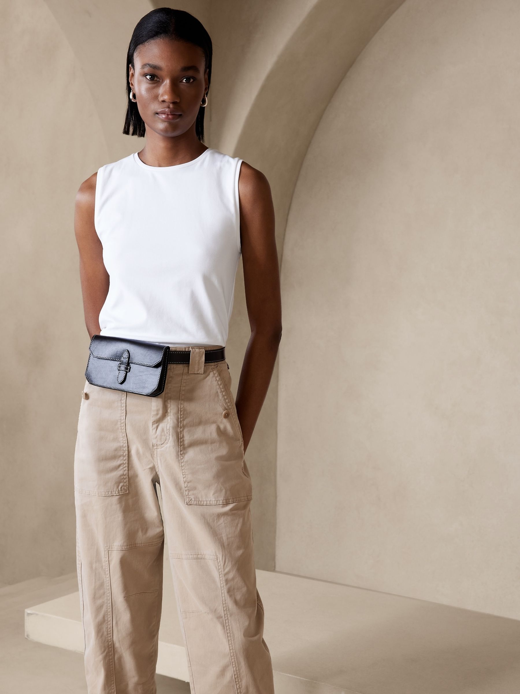 Banana Republic White Refined Cotton Sleeveless Vest - Image 3 of 5