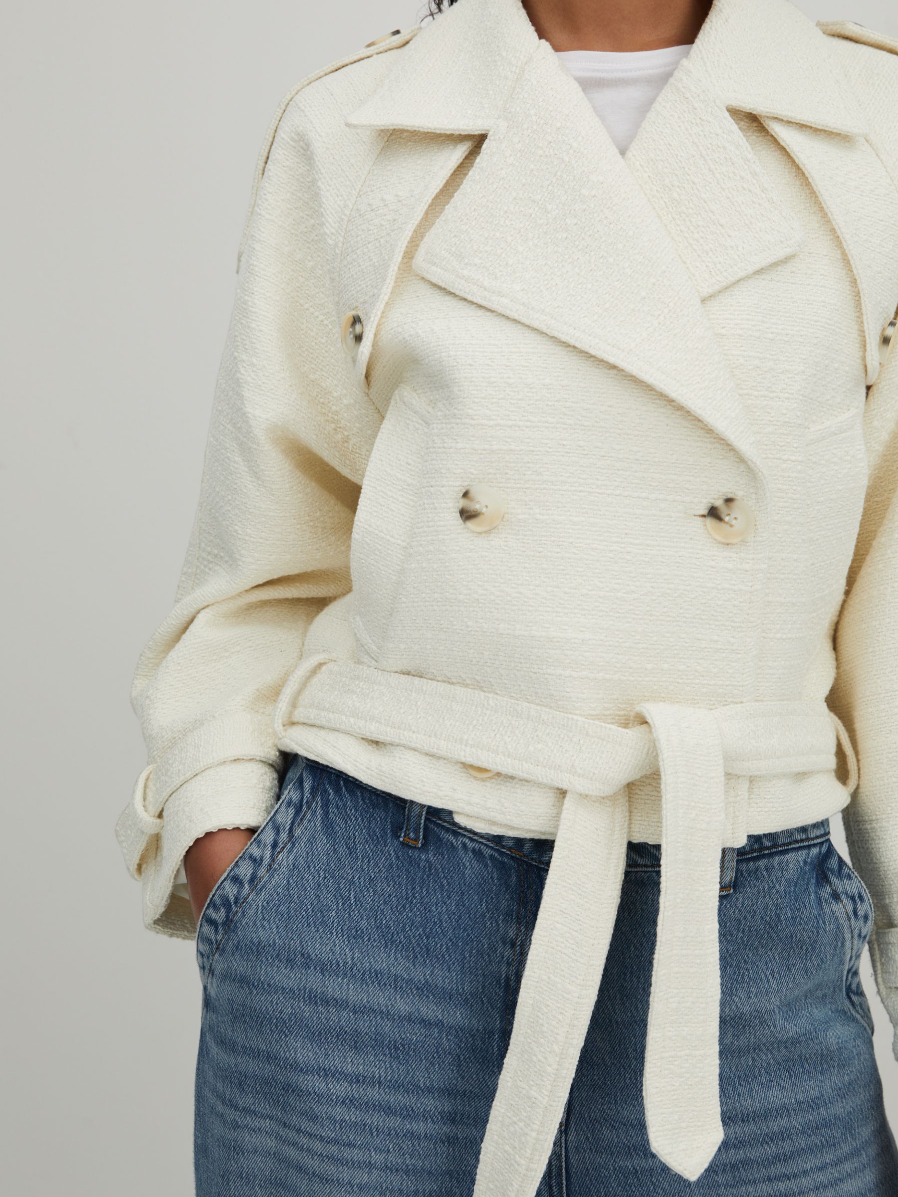 Meotine Cropped Tweed Jacket in Cream - Image 6 of 7