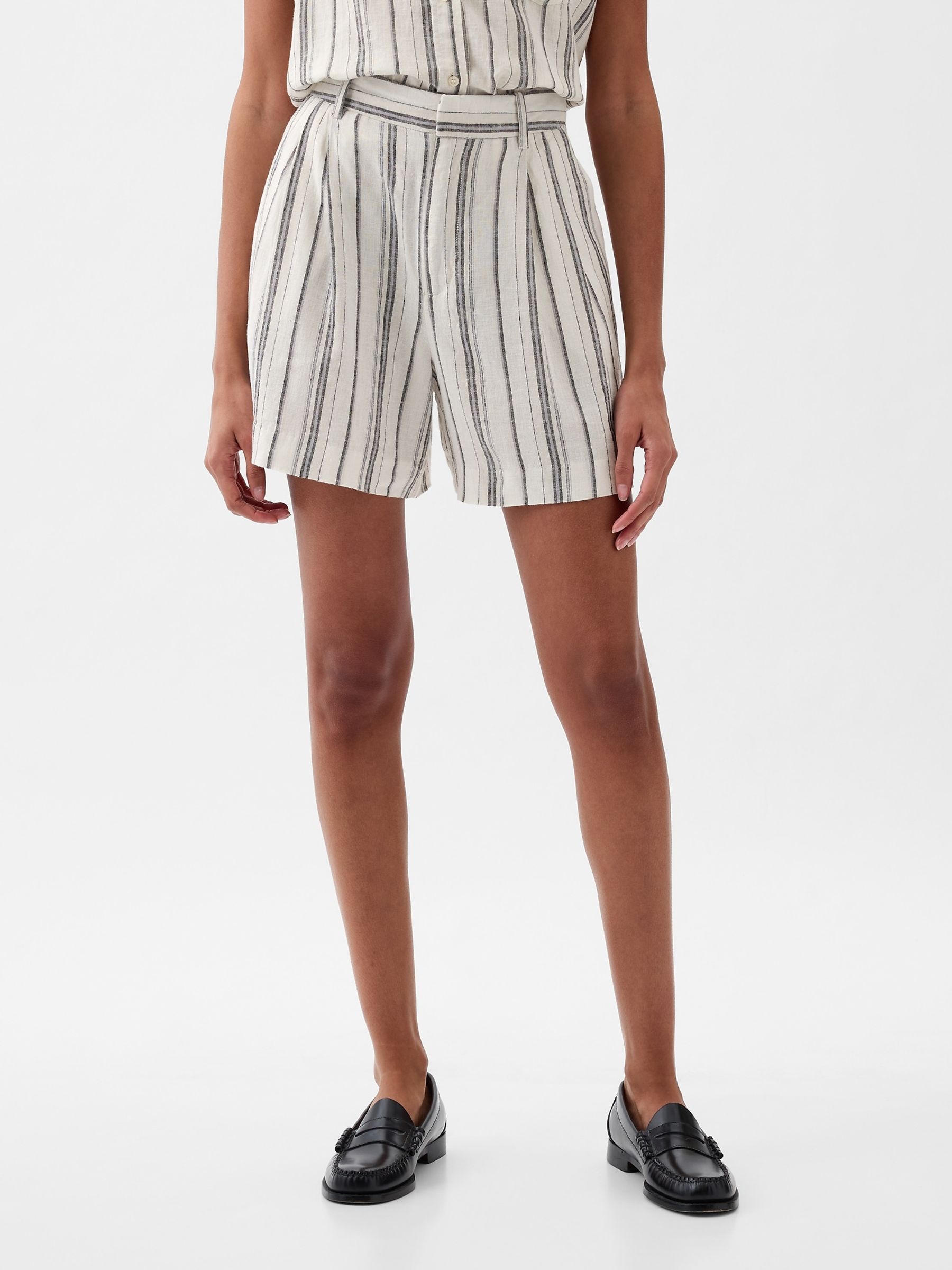 Neutral Stripe 4" Linen Cotton Everyday Shorts - Image 1 of 4
