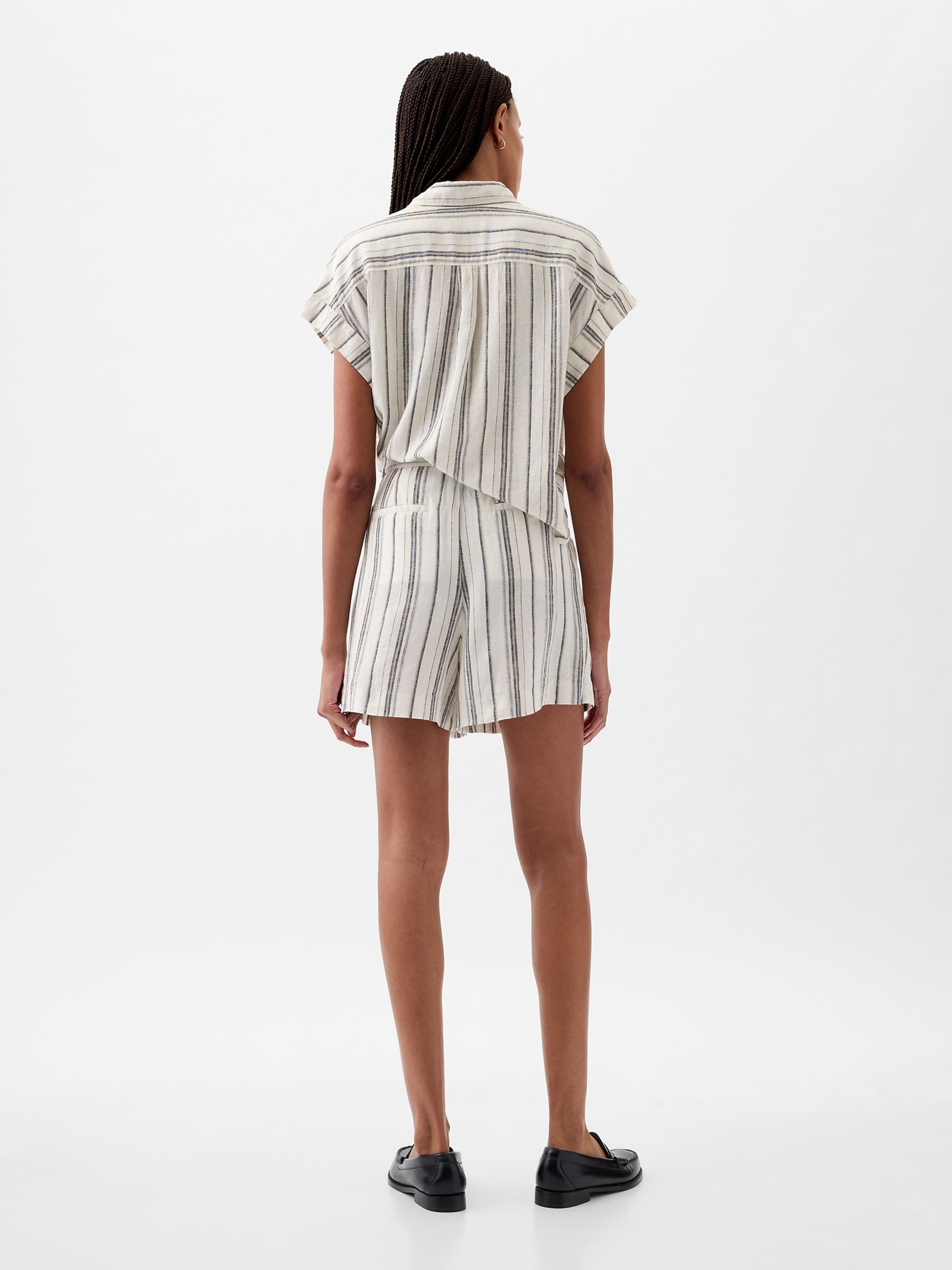 Neutral Stripe 4" Linen Cotton Everyday Shorts - Image 4 of 4