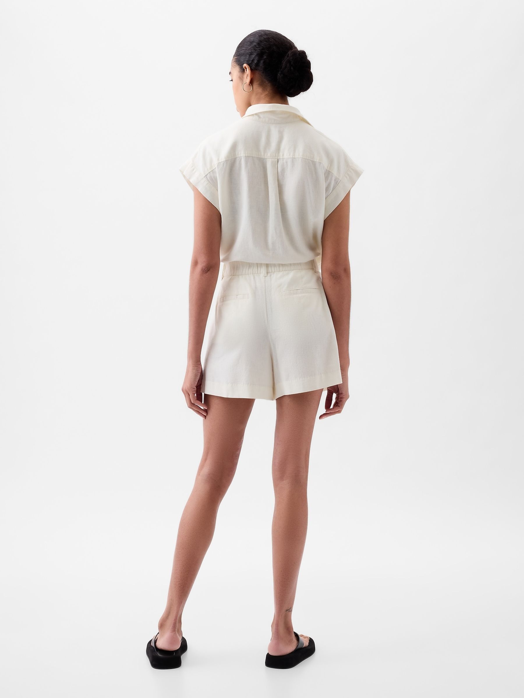 White 4" Linen Cotton Everyday Shorts - Image 4 of 4