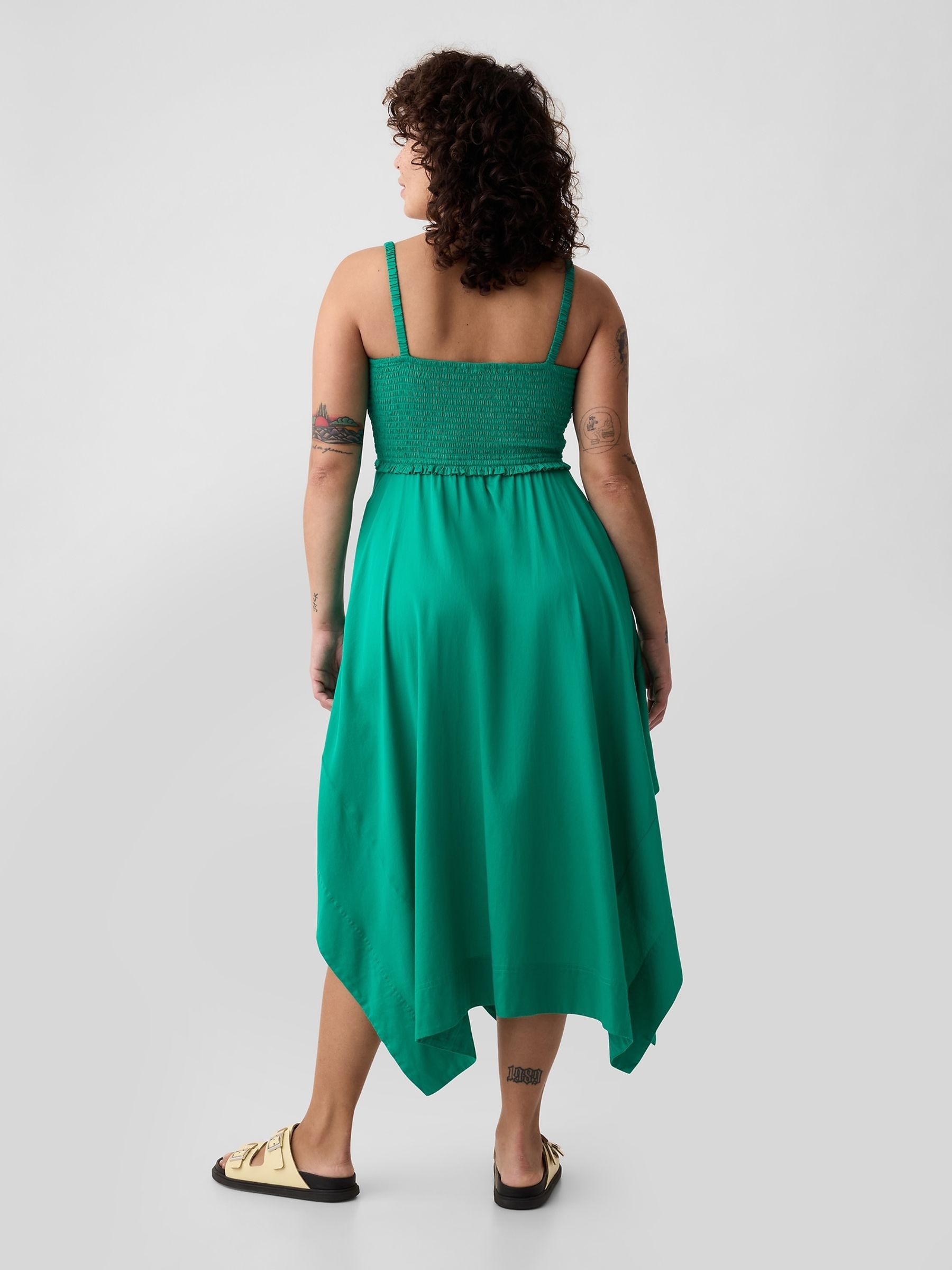 Simply Green Smocked Handkerchief Hem Midi Dress - Image 4 of 5