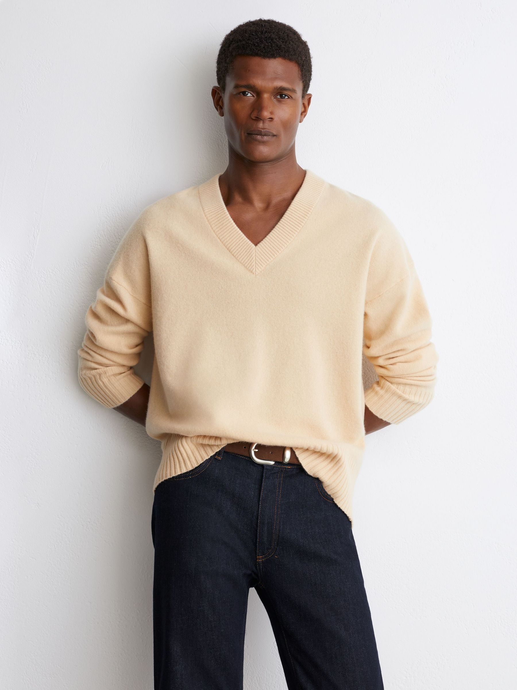 Comfort-Stretch Slim-Fit Jeans in Rinse Wash - Image 4 of 7
