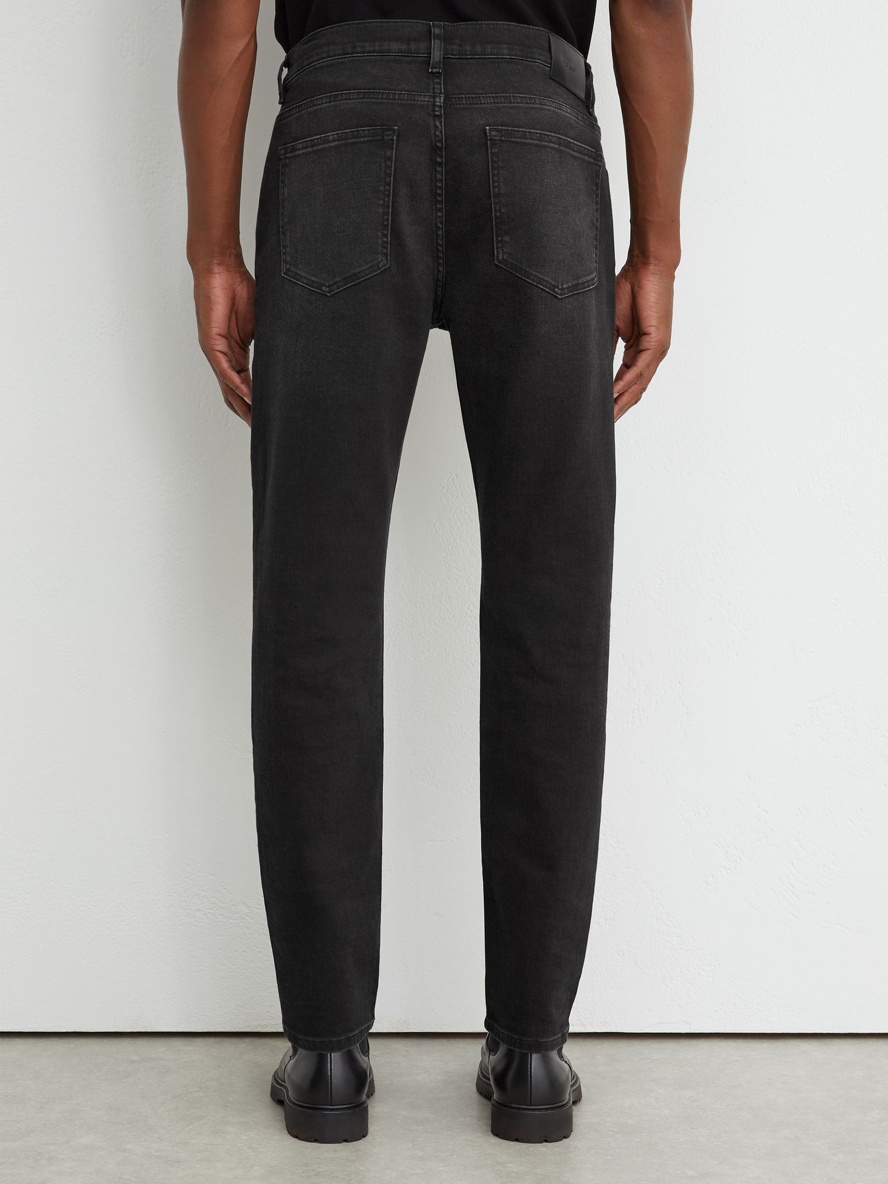 Slim-Fit Jeans in Black - Image 7 de 8