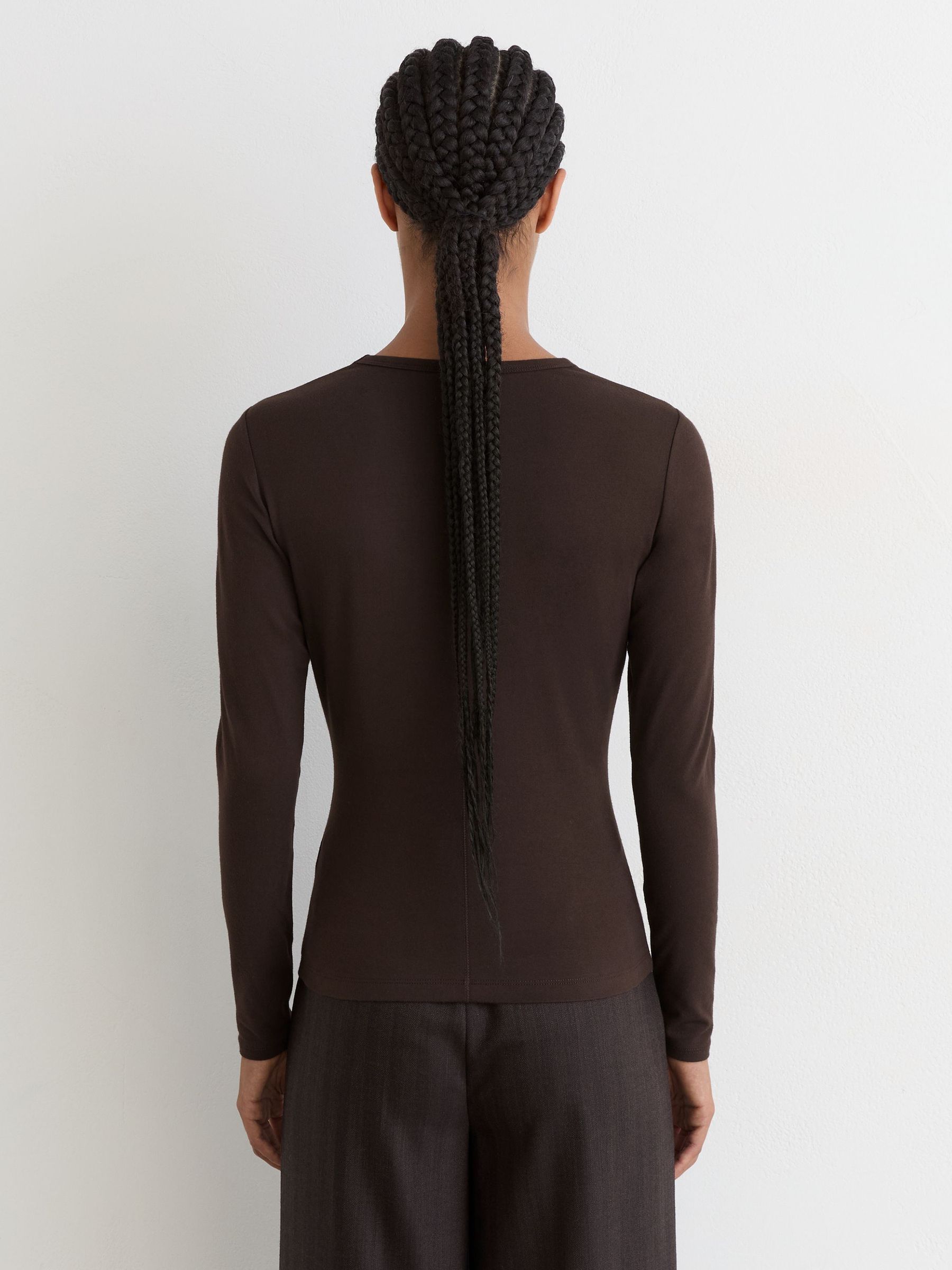 Cotton Crew-Neck Long-Sleeve T-Shirt With Stretch in Chocolate Brown - Image 5 of 6