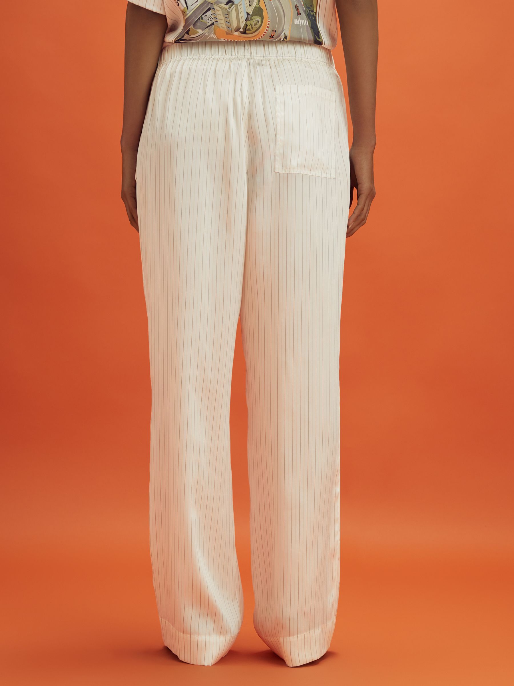 McLaren F1 Monte Carlo Wide Leg Drawstring Trousers in White Multi - Image 5 of 6