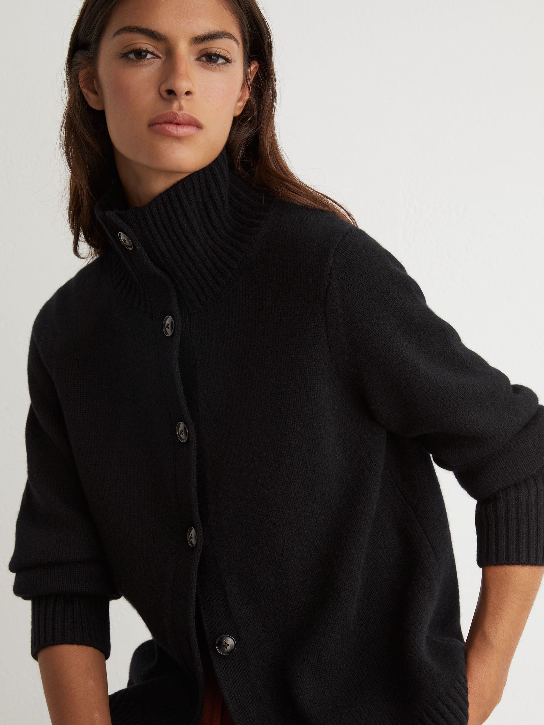 Cardigan in Black - Image 4 of 7