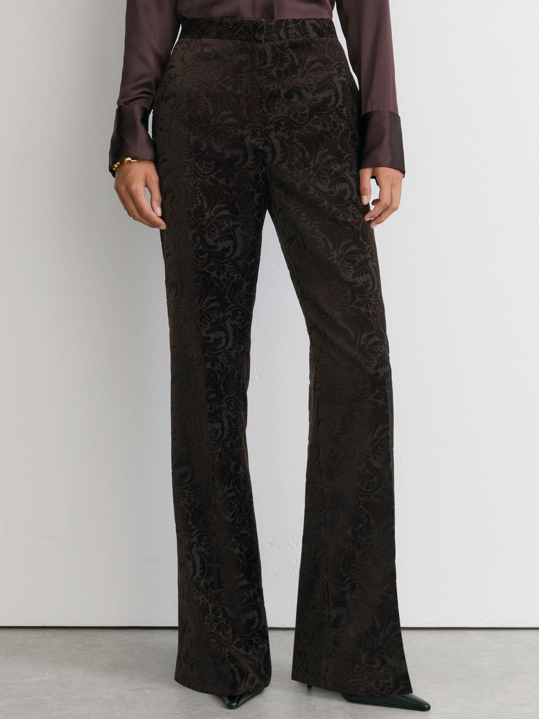 Pantalon de costume évasé en velours floqué marron chocolat petites tailles - Image 3 de 8