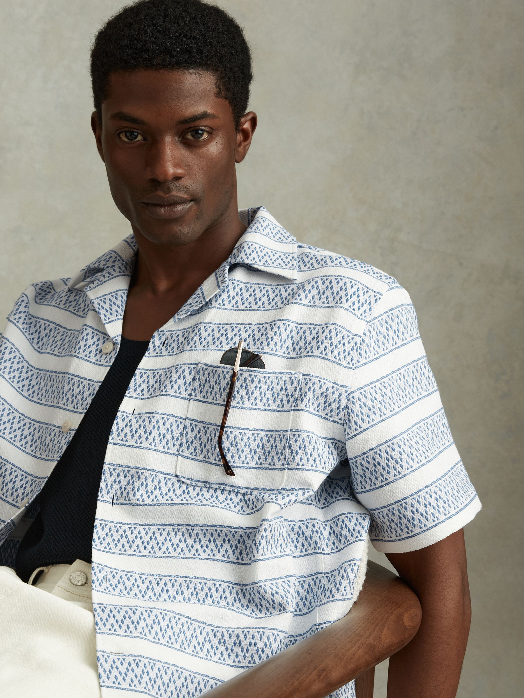 Herringbone Cuban Collar Shirt in White/Soft Blue - Image 4 of 6