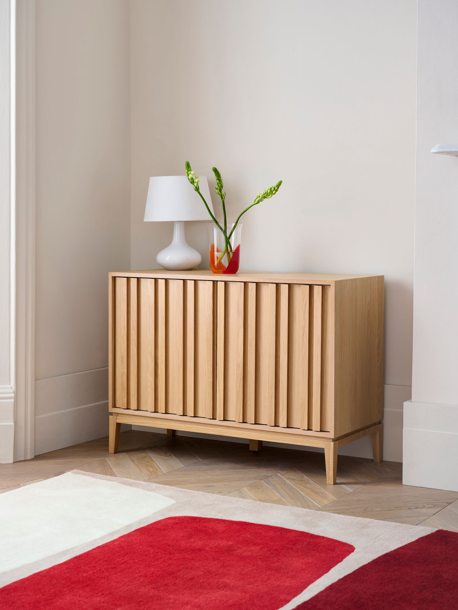 Jasper Conran London Oak Belgrave Small Sideboard - Image 3 of 12