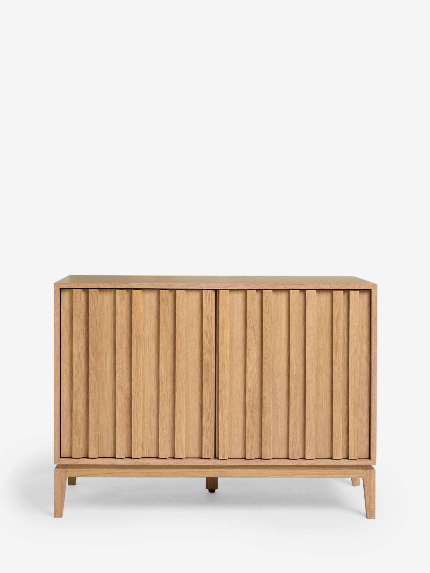 Jasper Conran London Oak Belgrave Small Sideboard - Image 6 of 12