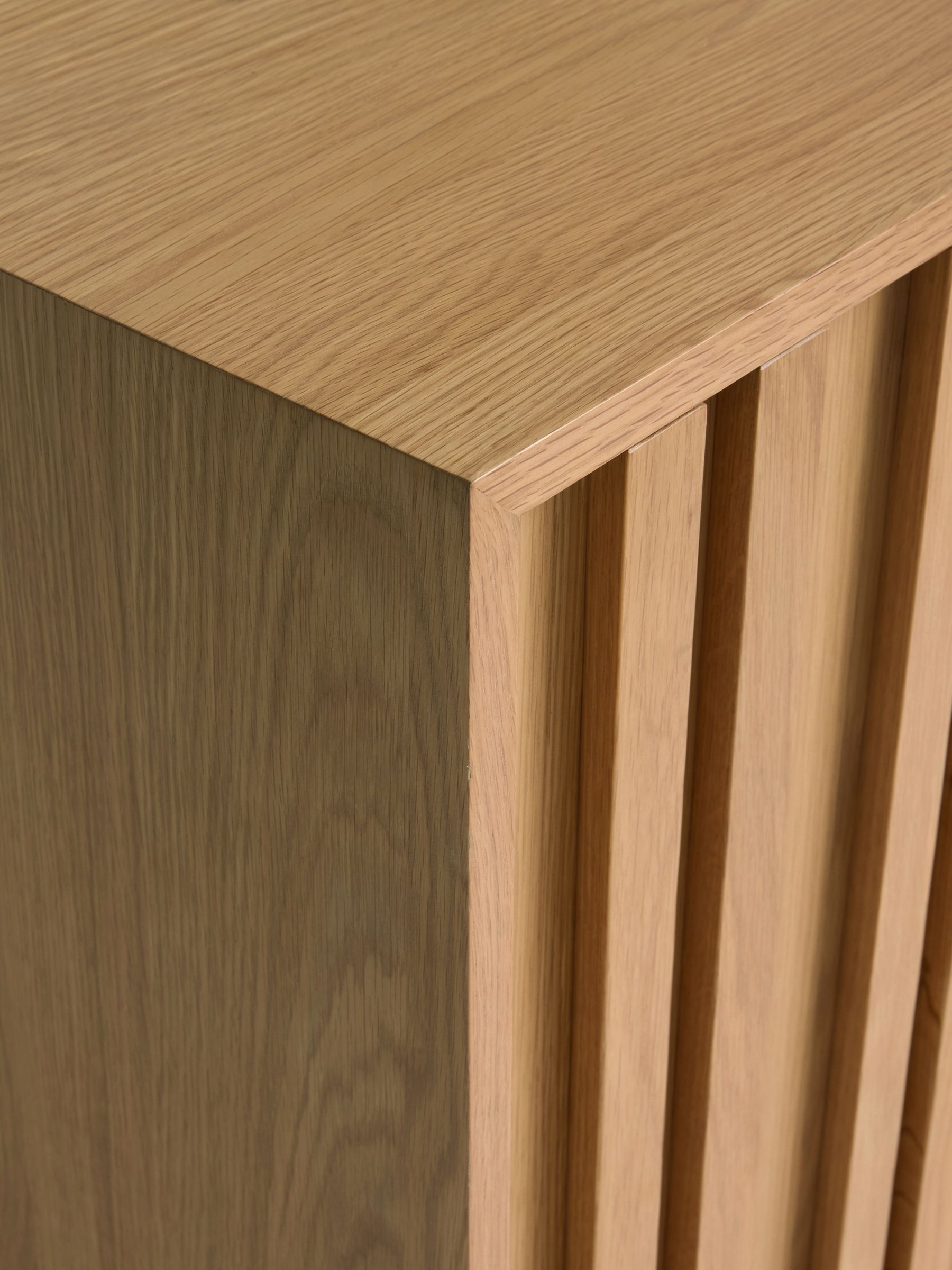Jasper Conran London Oak Belgrave Small Sideboard - Image 9 of 12
