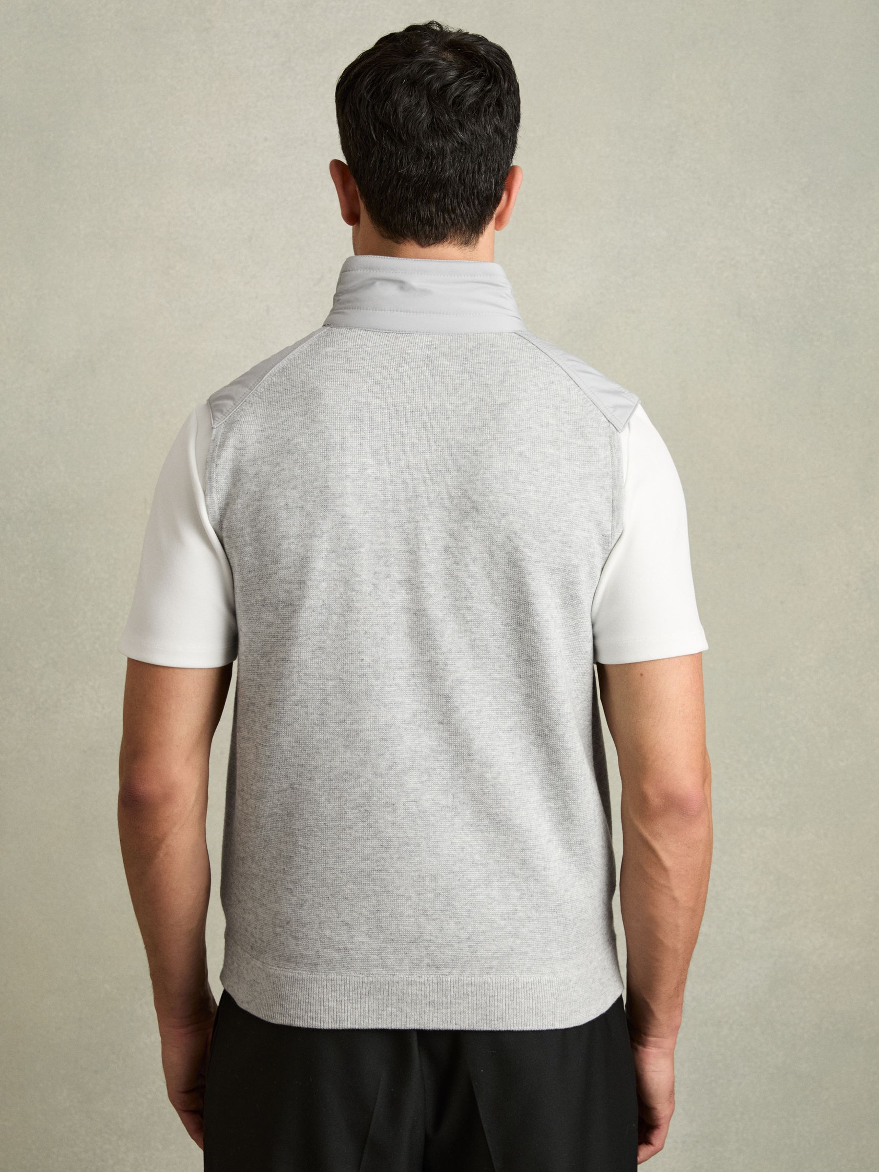 Hybrid Quilt and Knit Zip-Through Gilet in Soft Grey - Image 4 of 7