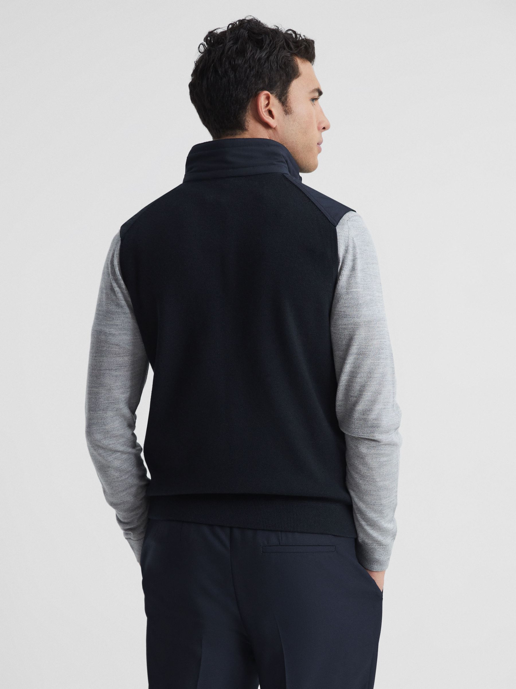 Hybrid Quilt and Knit Zip-Through Gilet in Navy - Image 5 of 6