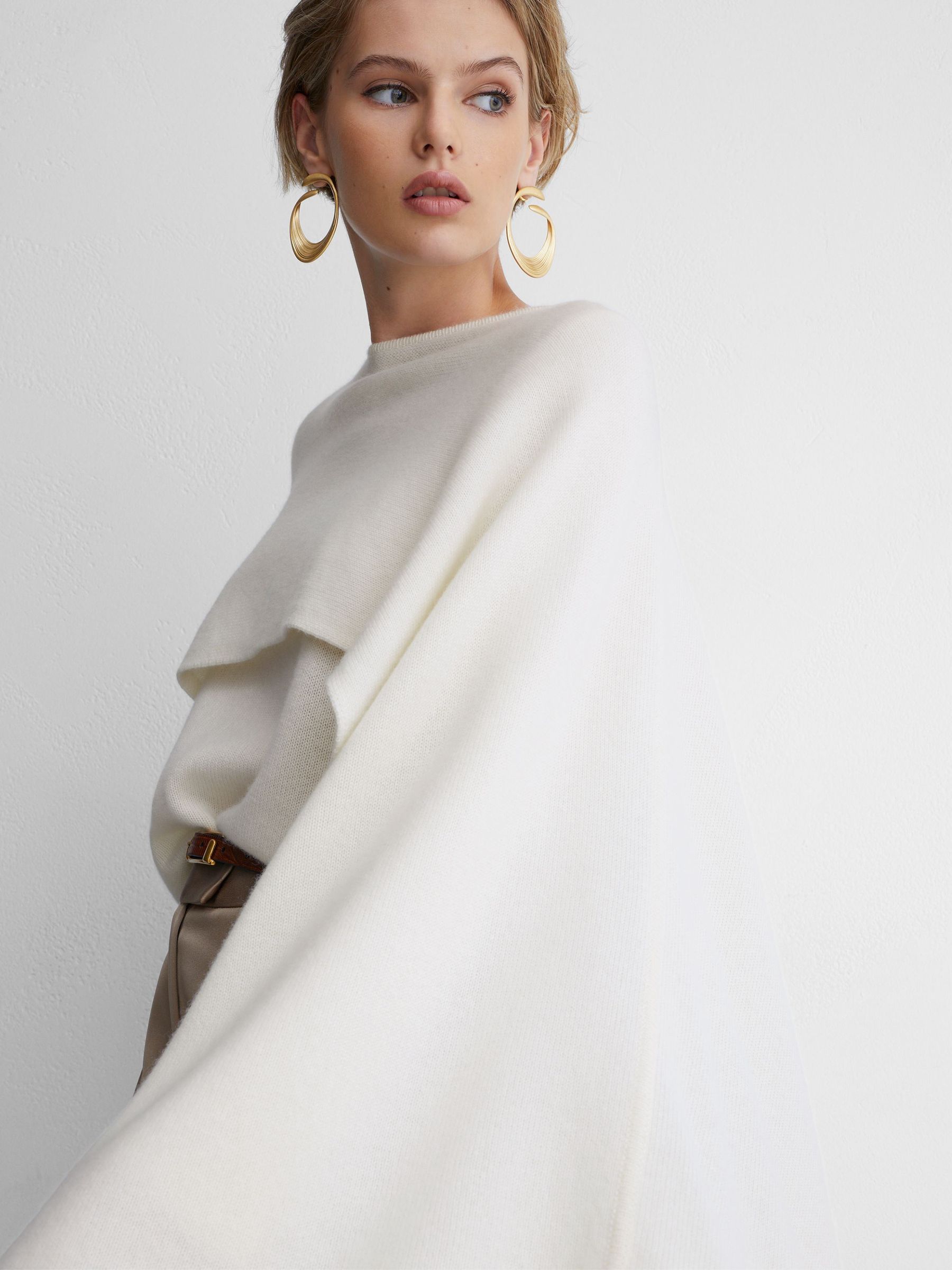 Atelier Wool-Cashmere Cape Knit Jumper in Ivory - Image 7 of 8