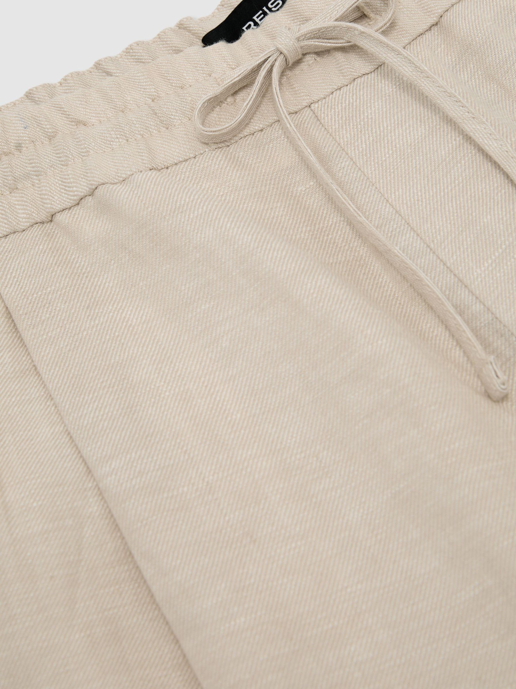 Linen Relaxed-Fit Drawstring Trousers in Natural - 圖片 6/6