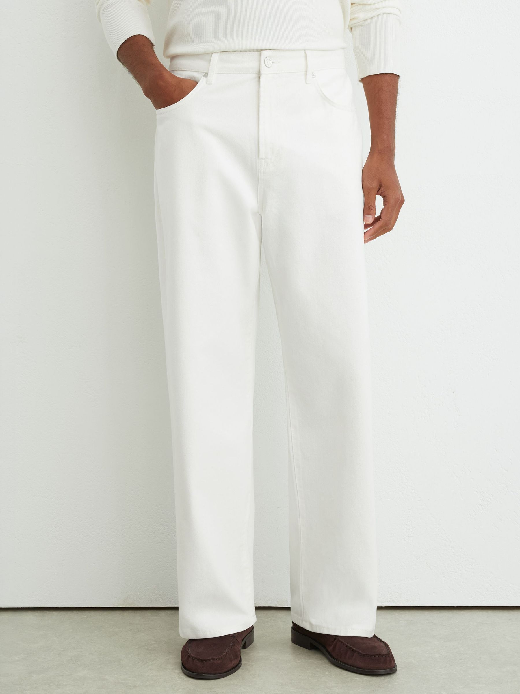 Baggy-Fit Jeans in Off White - Image 3 of 7
