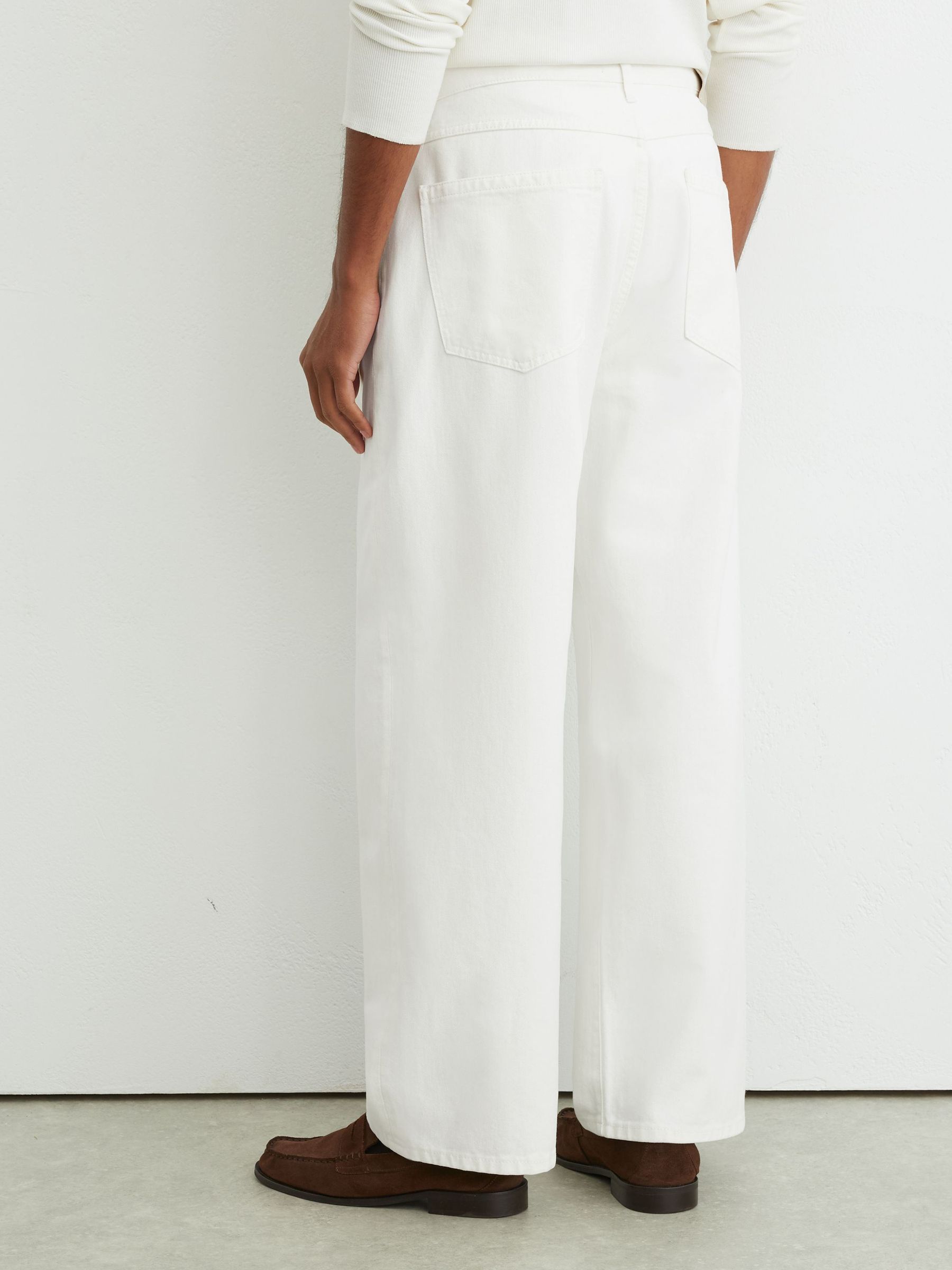 Baggy-Fit Jeans in Off White - Image 6 of 7