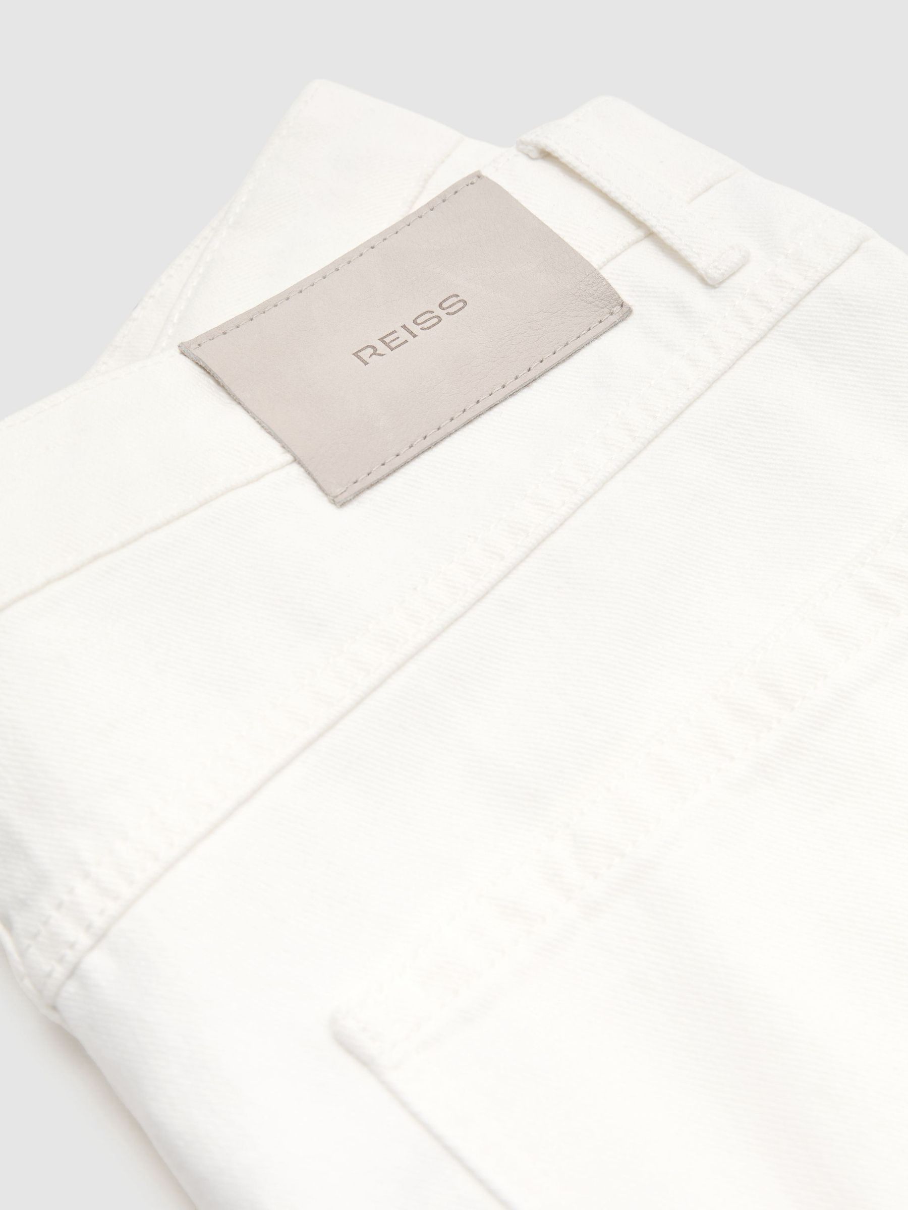 Baggy-Fit Jeans in Off White - Image 7 of 7