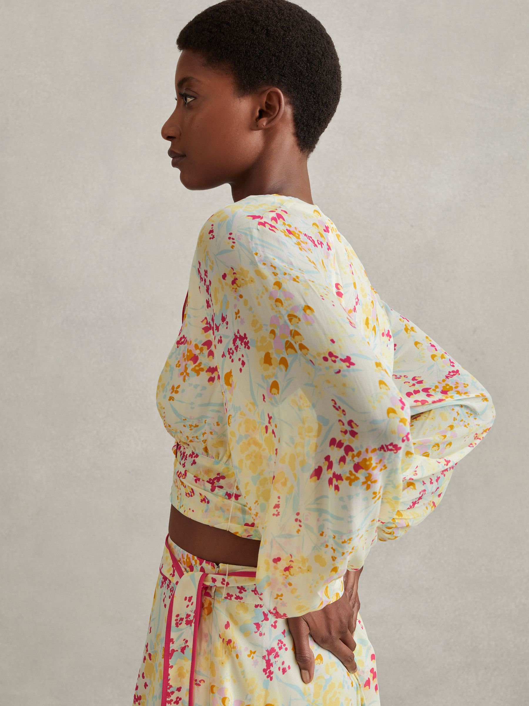 売れ筋商品|||タハリエーエスエル  カットソー トップス レディース Plus Size Floral-Print Tie-Neck Blouse Peach Watercolor タハリエーエスエル レディース カットソー トップス Plus Size