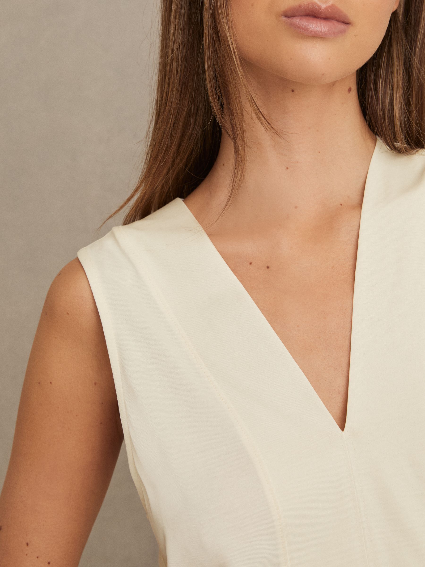 V-Neck Shell Top in Ivory - Image 4 of 6