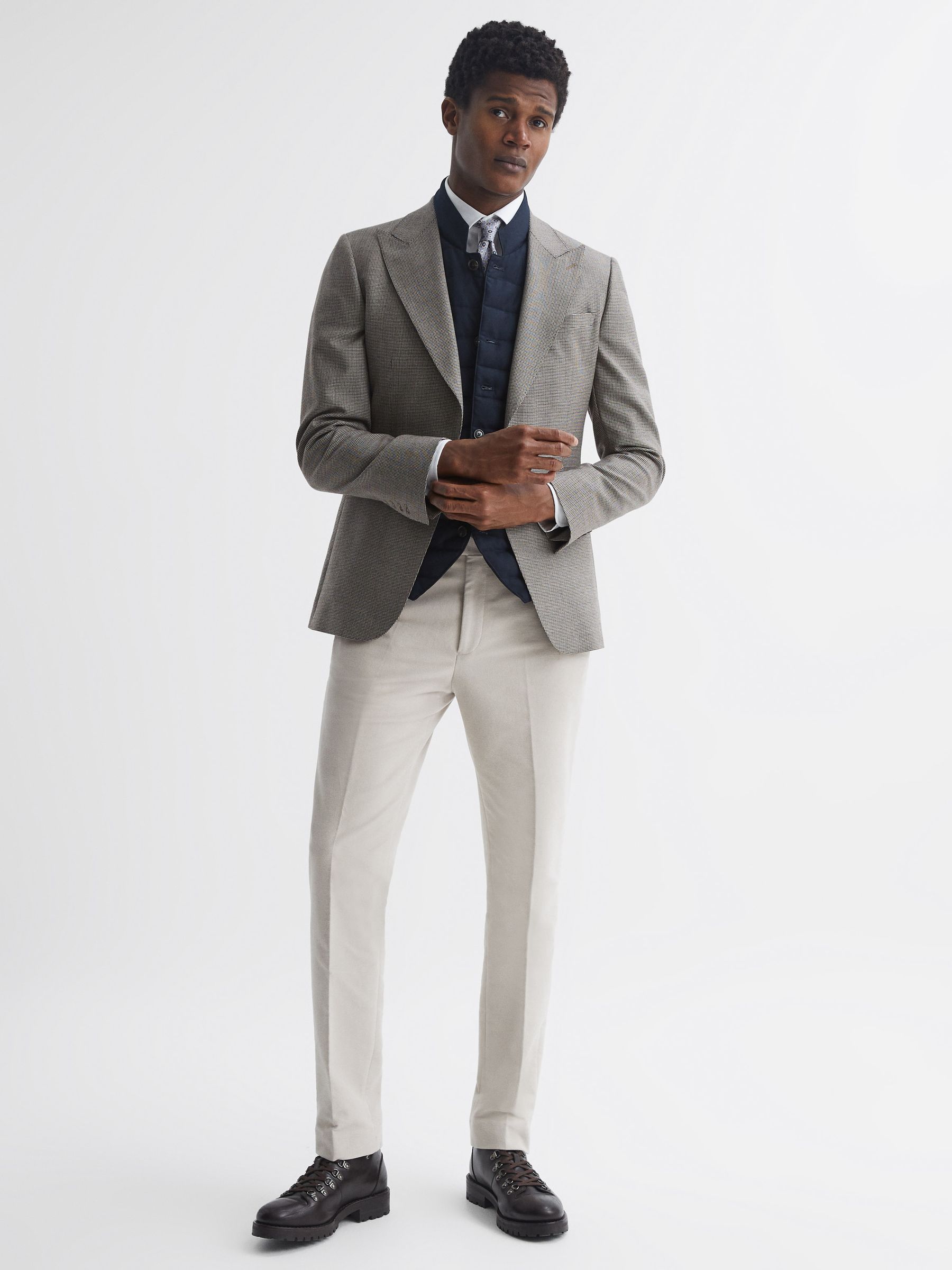 Quilted Gilet in Navy - Image 6 of 6