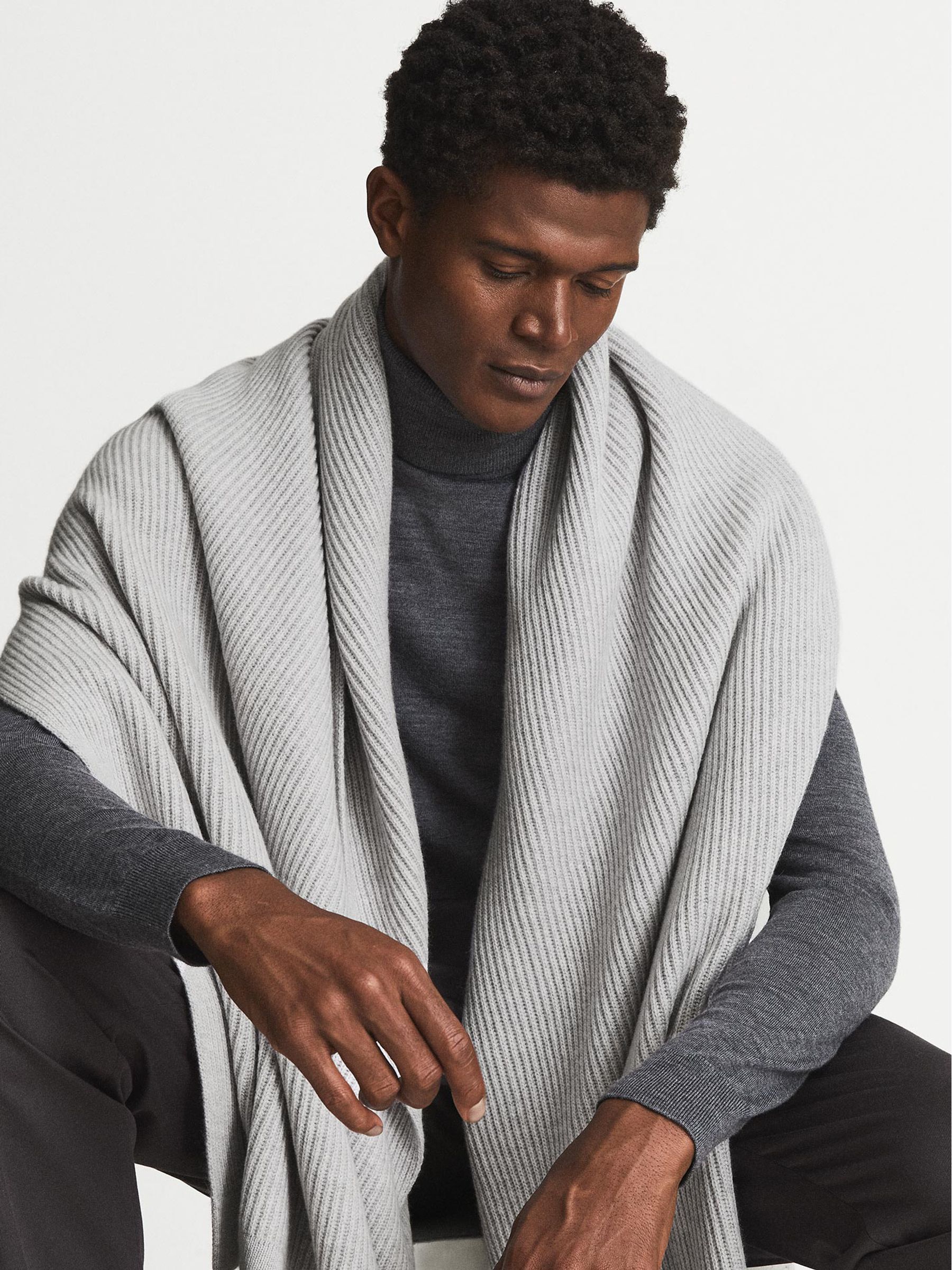 Reiss Ribbed 100% Cashmere Scarf in Pale Grey REISS