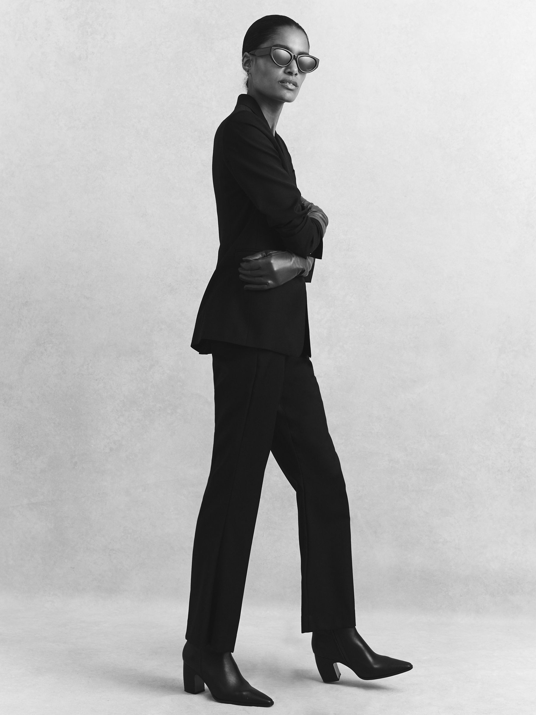 Petite Single Breasted Suit Blazer in Black - Image 7 of 10