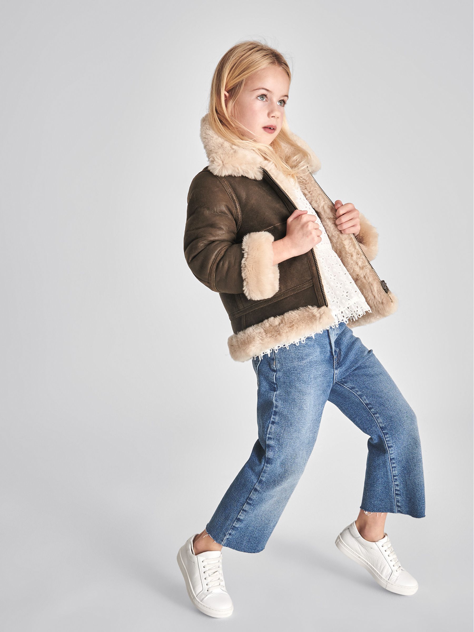 Reversible Shearling Aviator in Brown - 圖片 1/7