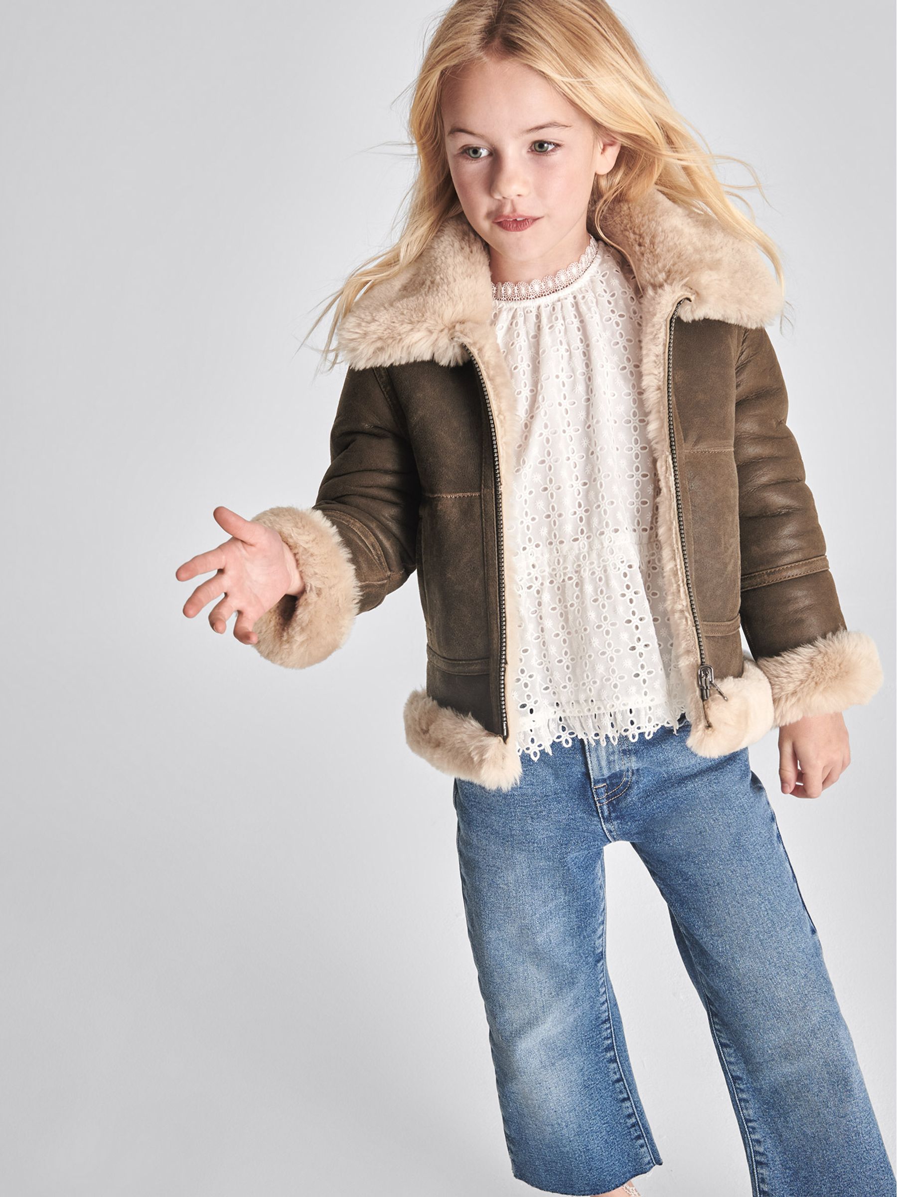 Reversible Shearling Aviator in Brown - 圖片 7/7