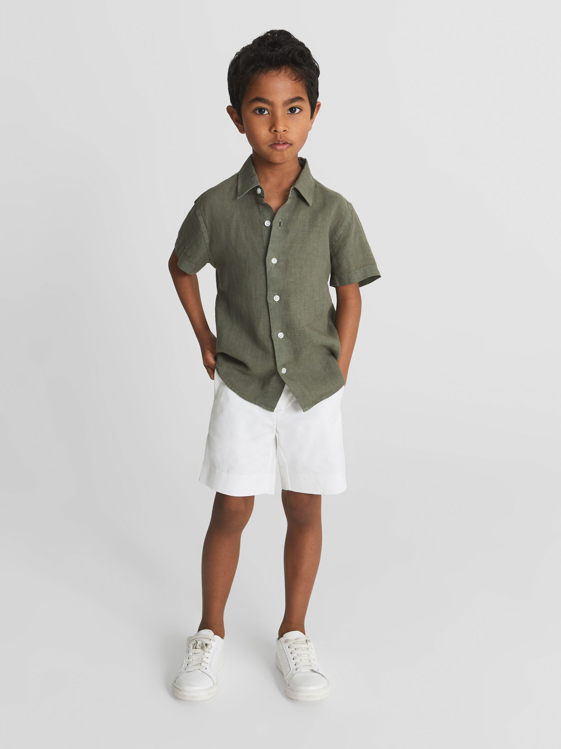 Short Sleeve Linen Shirt in Sage - Image 3 of 5