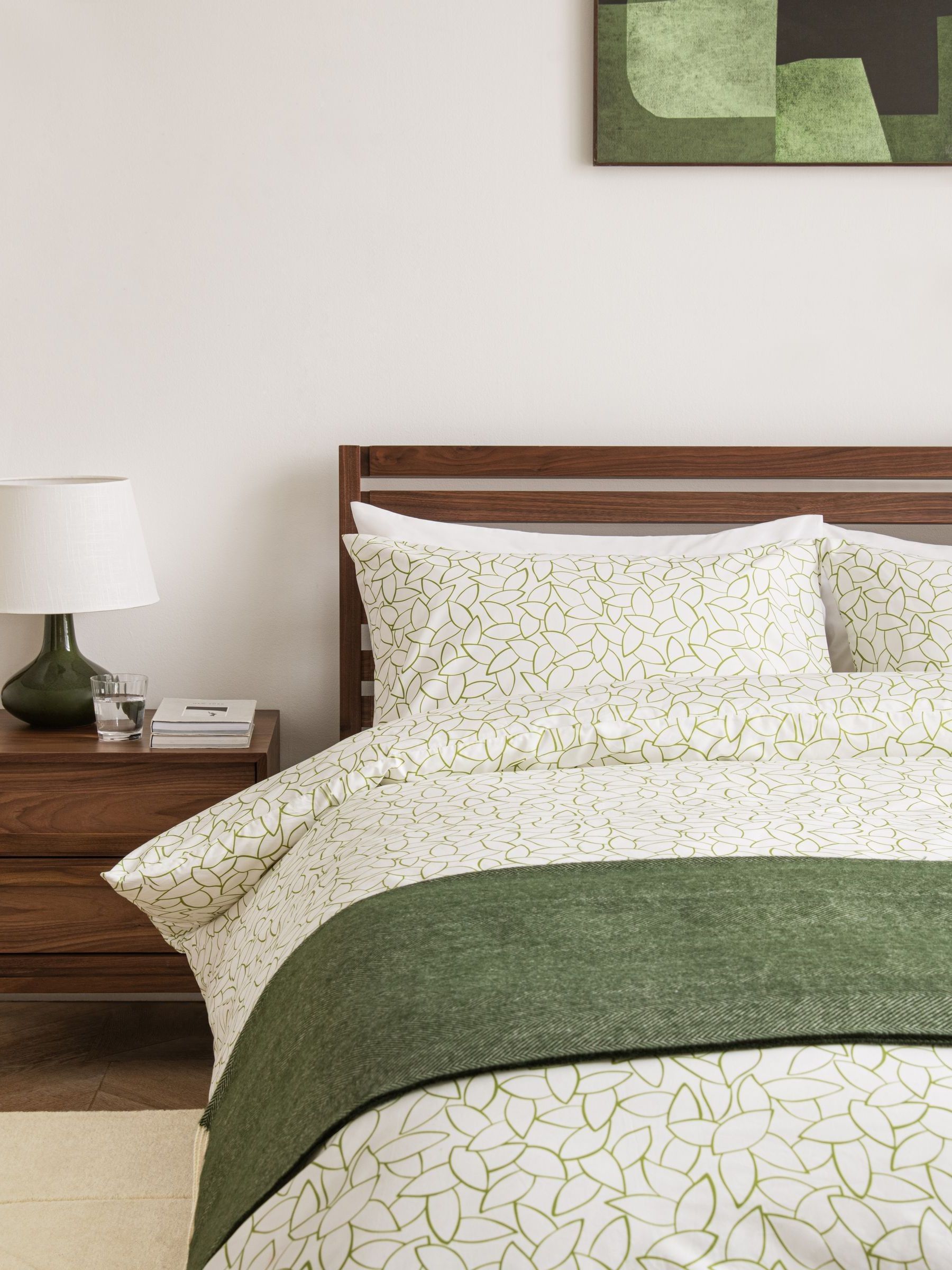 Jasper Conran London Green Lambswool Herringbone Throw - Image 4 of 6