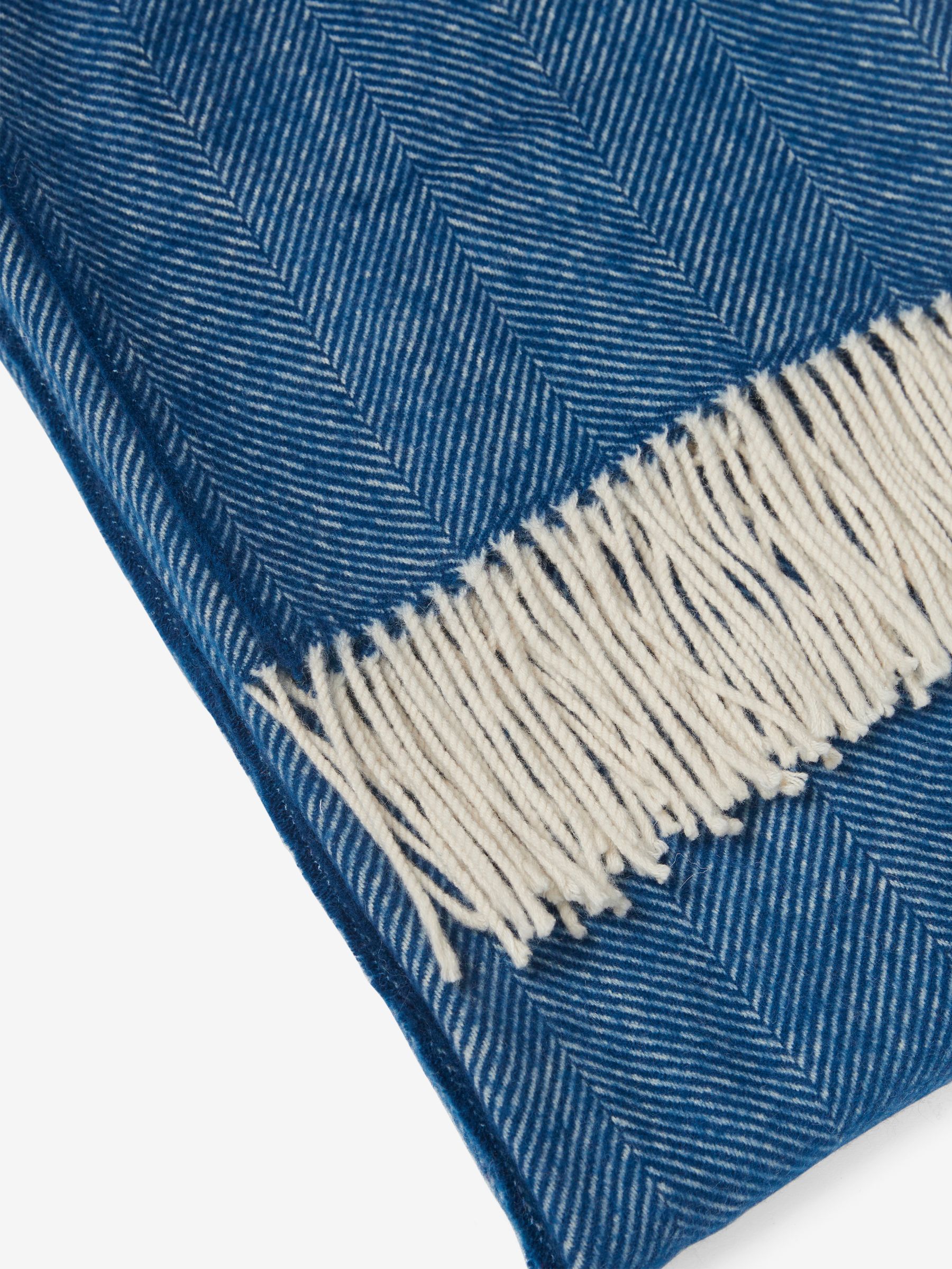 Jasper Conran London Blue Lambswool Herringbone Throw - Image 3 of 6