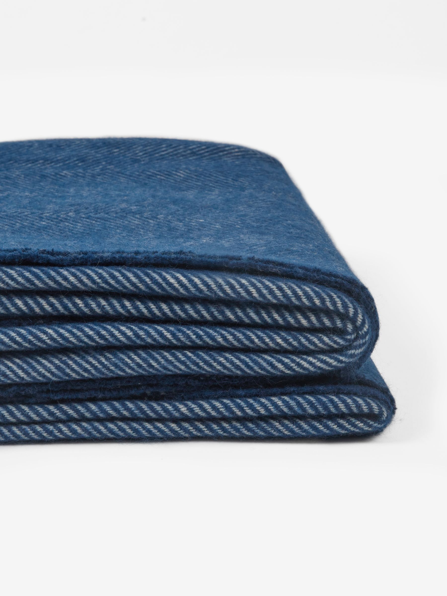 Jasper Conran London Blue Lambswool Herringbone Throw - Image 6 of 6
