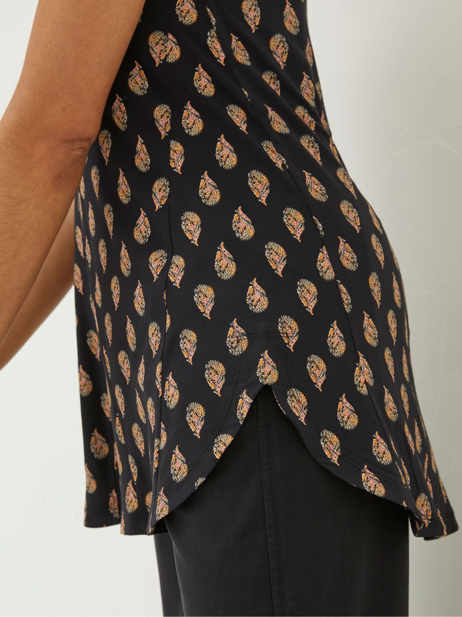 Black Rosie Tunic Vest - Image 4 of 5