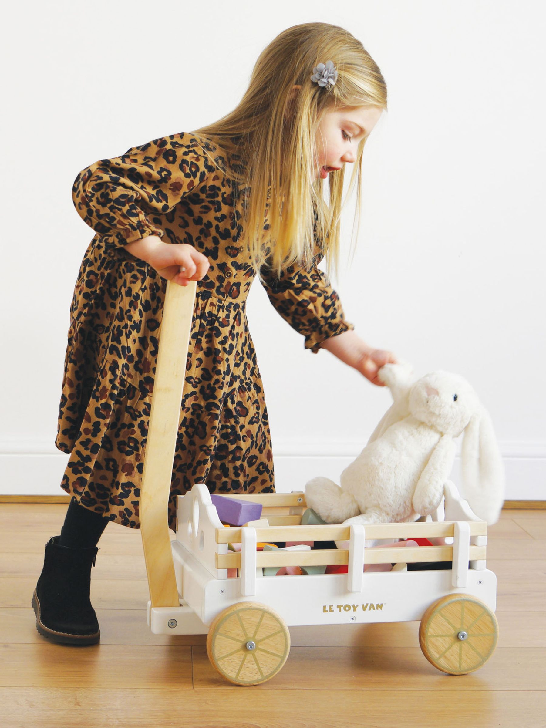 Le Toy Van Pull Along Wagon - Image 6 of 6
