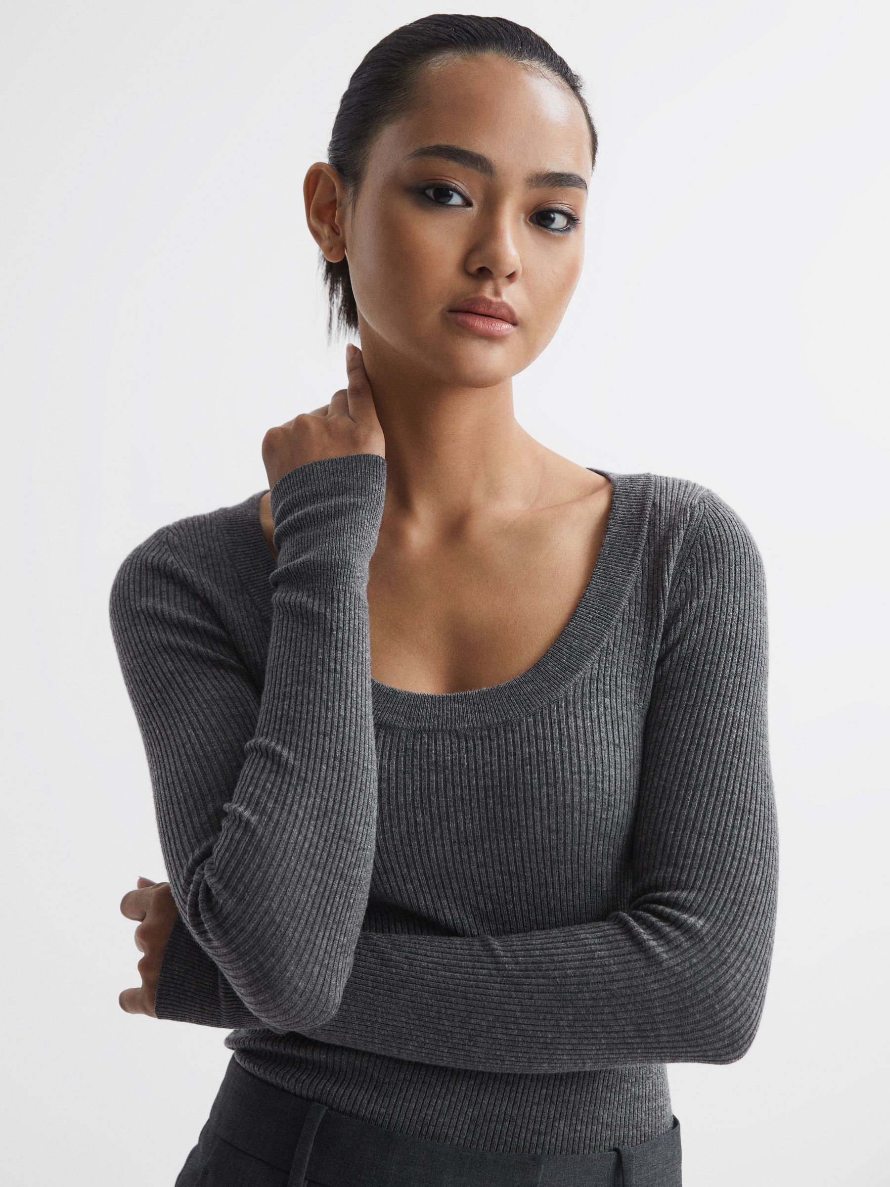 Knitted Fitted Top in Grey Marl - Image 4 of 5