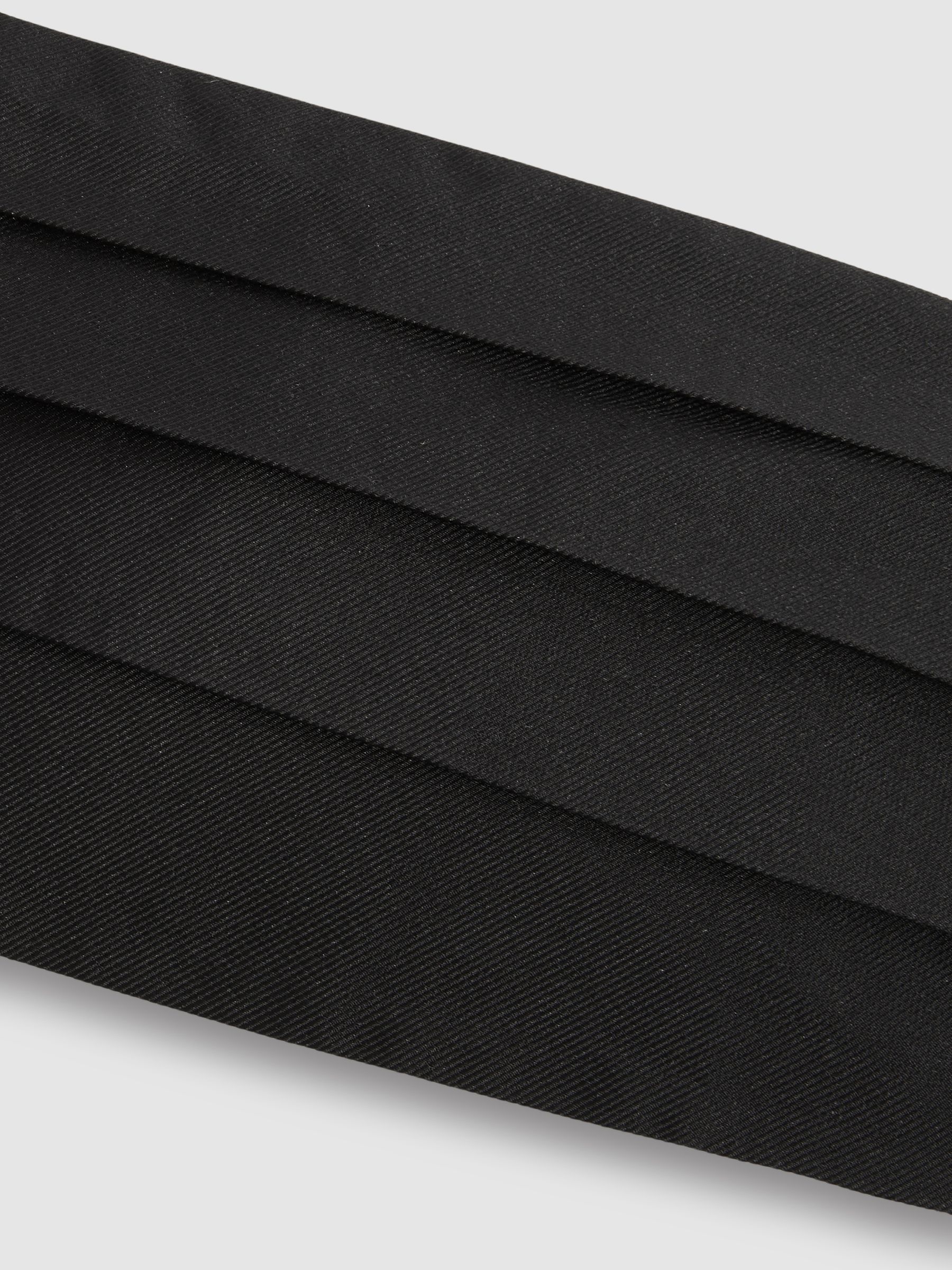 Silk Grosgrain Cummerbund in Black - Image 6 of 6