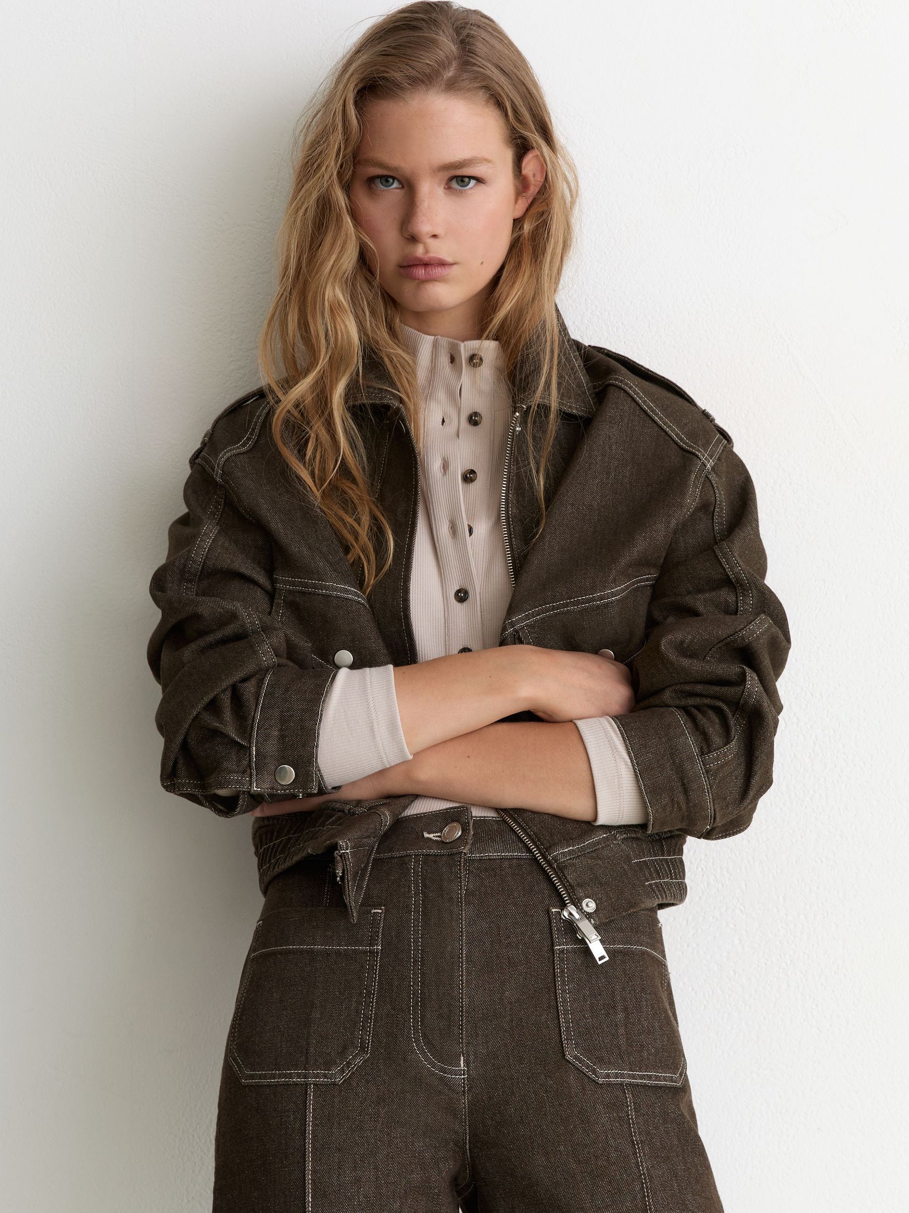 Patch-Pocket Flared Jeans in Brown - Image 4 of 8