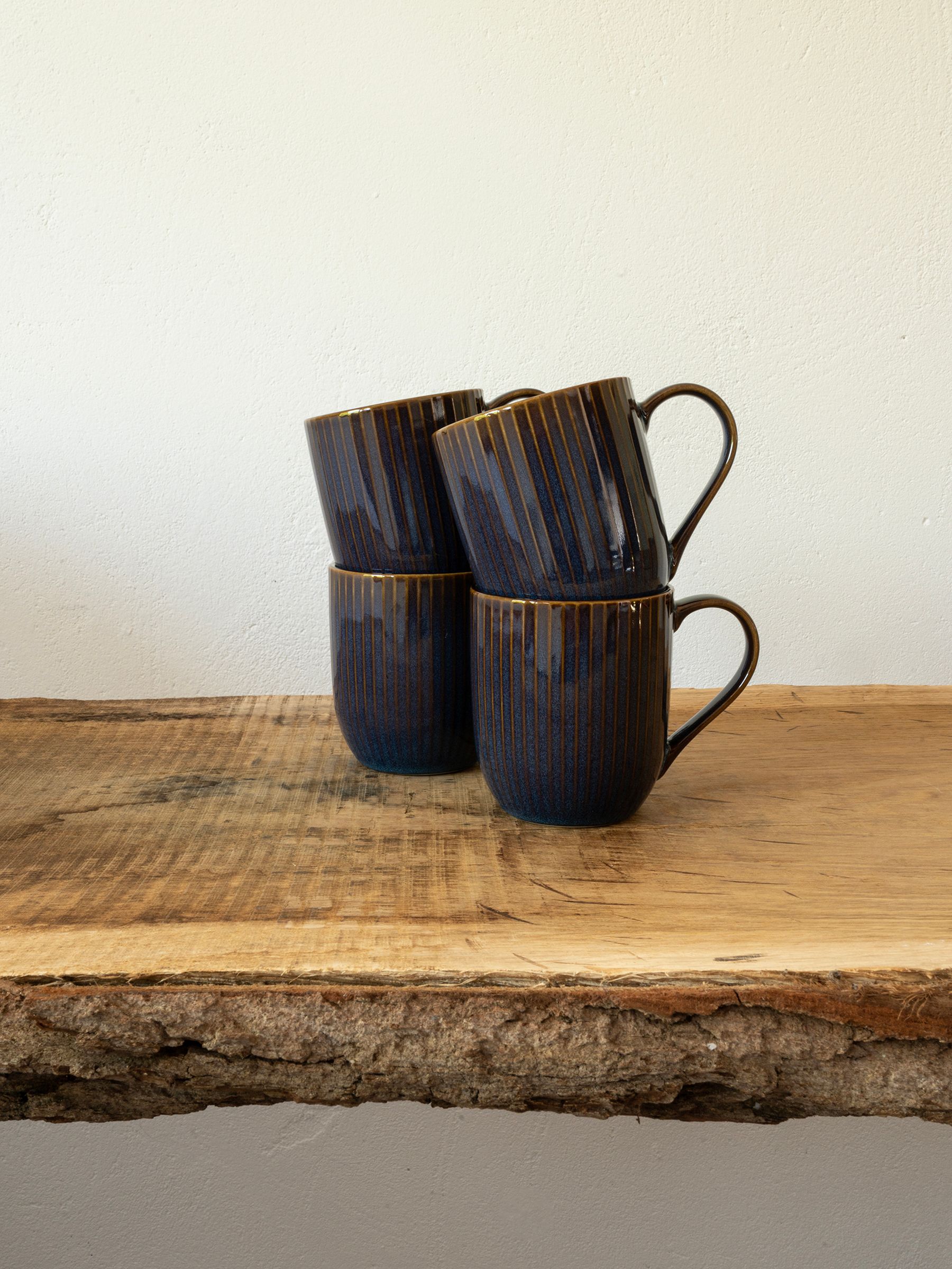 Dutch Rose Blue Sapphire Set of 4 Mugs 41cl - Image 1 of 4