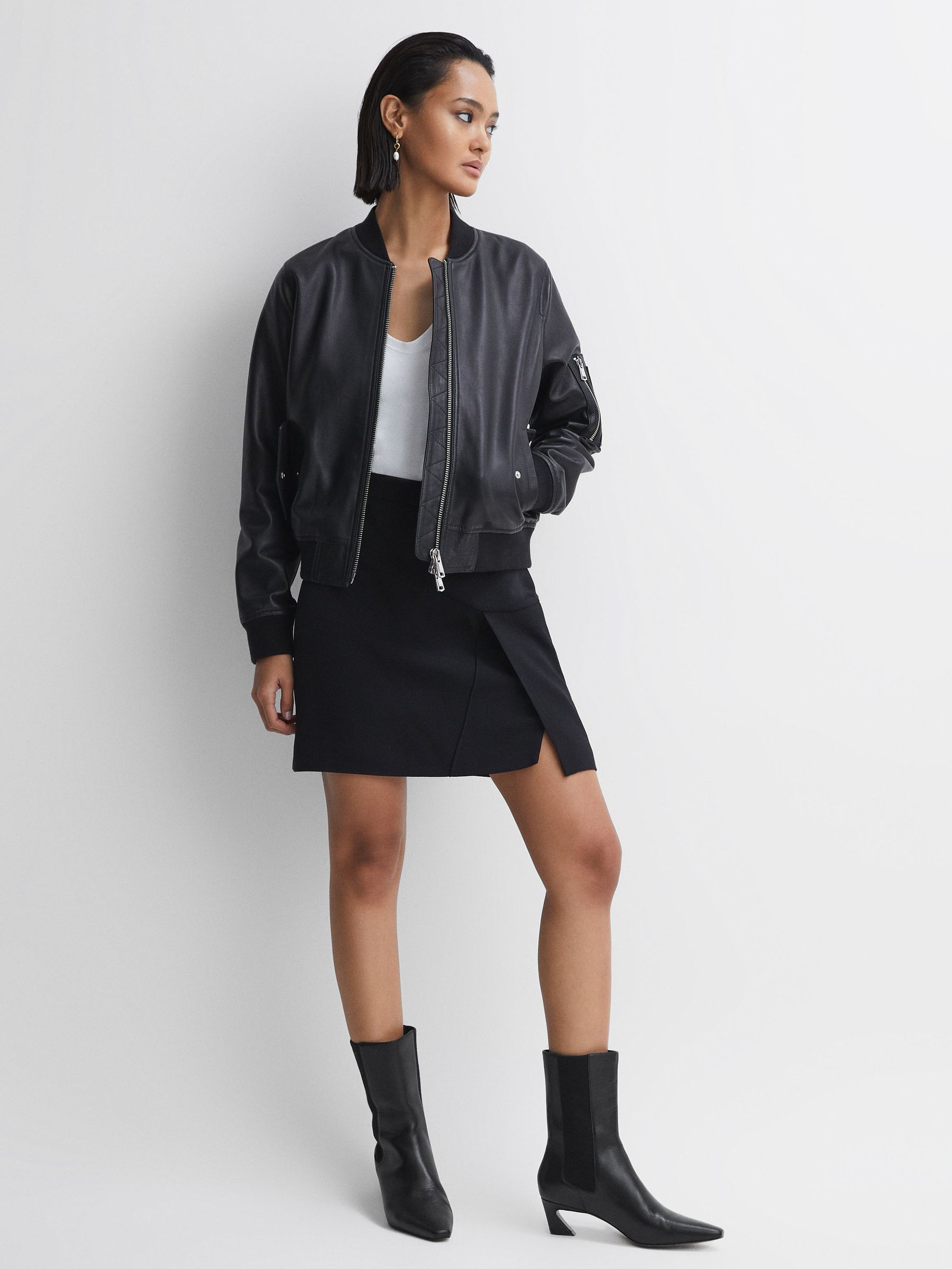 Leather Kitten Heel Chelsea Boots in Black - Image 2 of 5