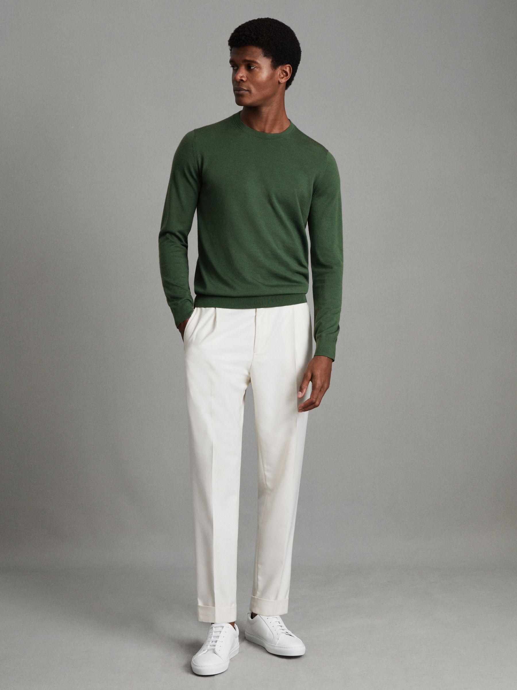 Merino Wool Crew Neck Jumper in Hunting Green - Image 3 of 6