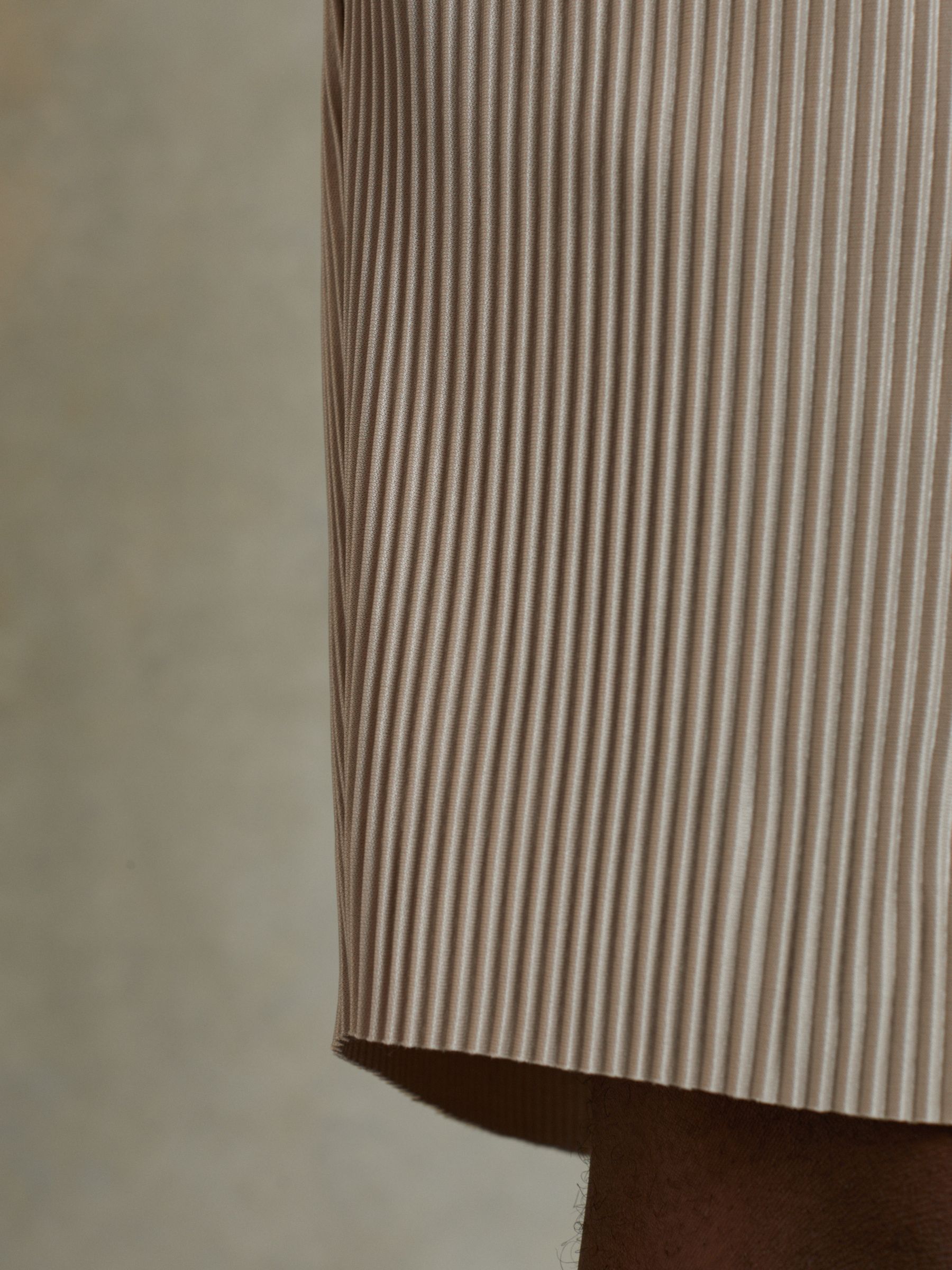 Elasticated Plisse Shorts in Champagne - Image 4 of 6